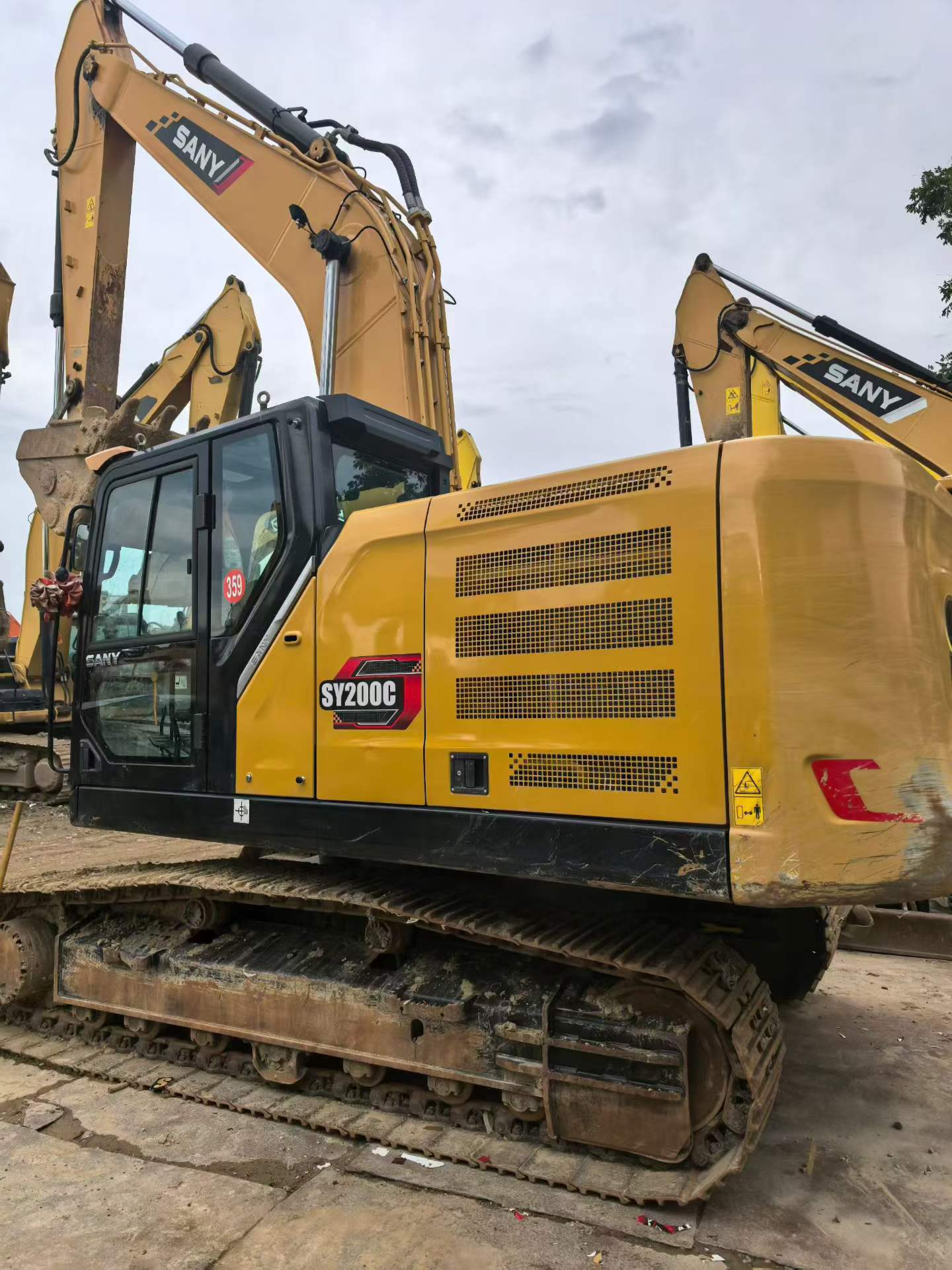 Buy Sany SY200C Used Excavator / 5