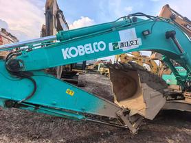شراء حفارة Kobelco SK260 مستعملة / 2 شراء حفارة Kobelco SK260 مستعملة / 2