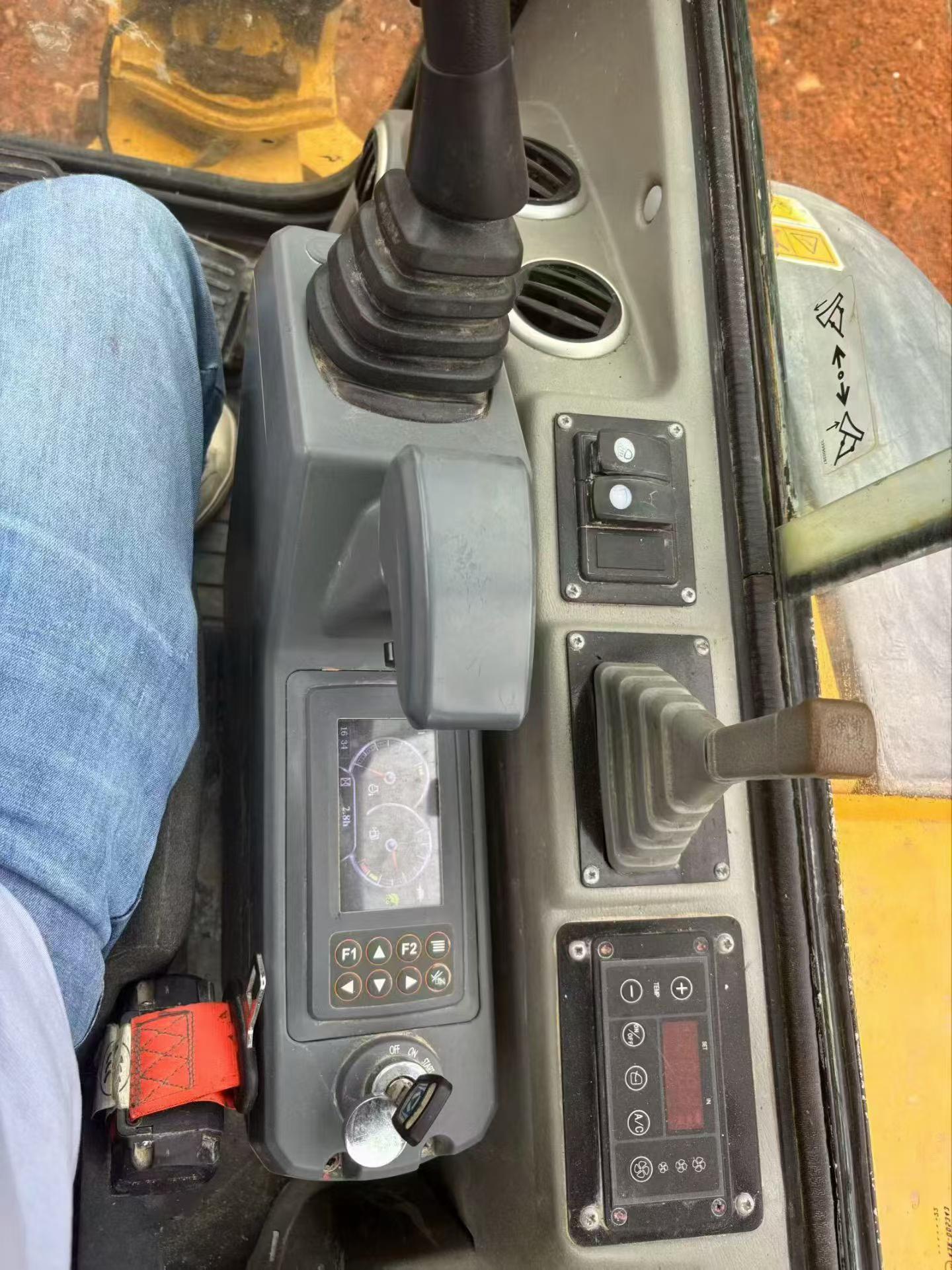 Buy XCMG XE35U Used Excavator / 6
