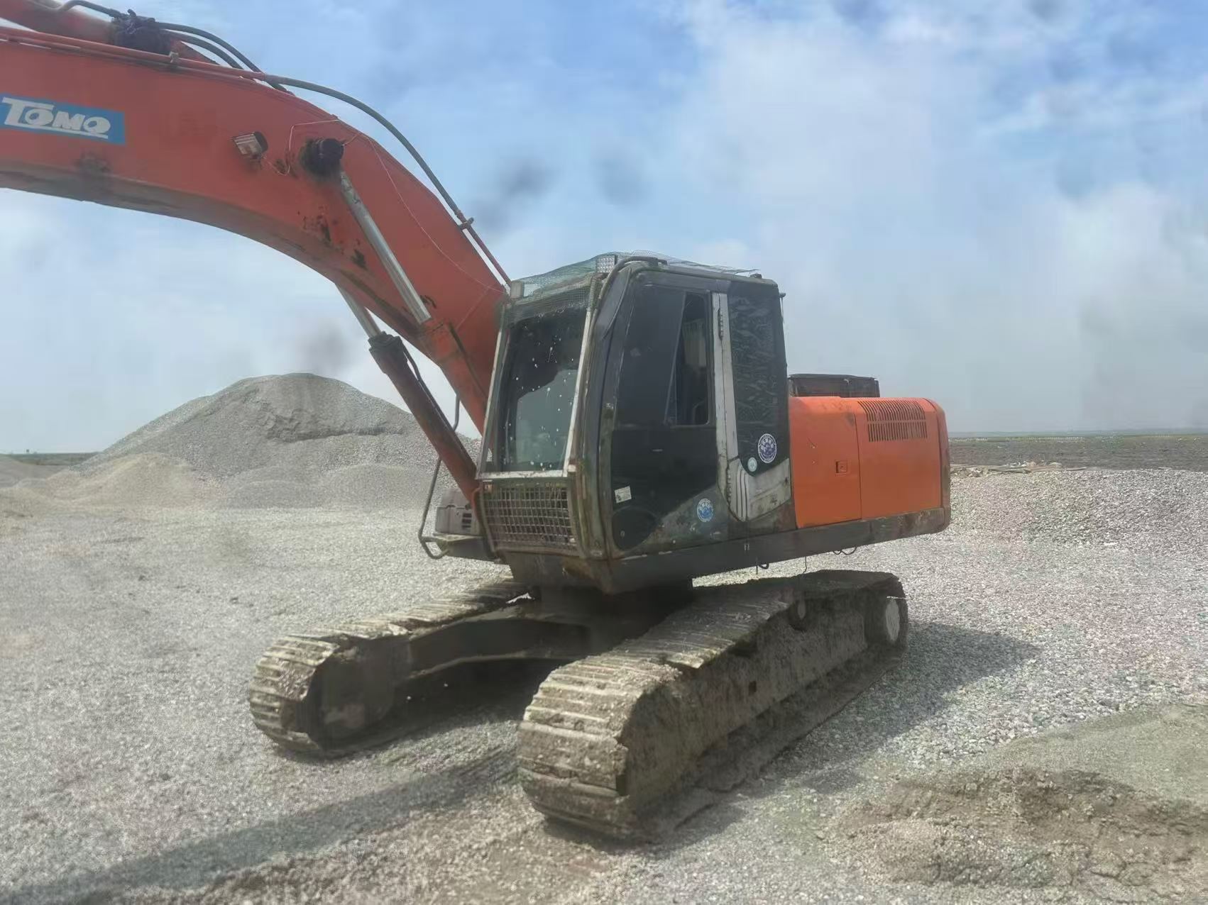 شراء حفارة Hitachi EX240-3 مستعملة / 2