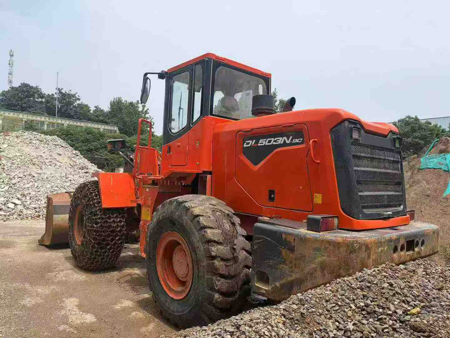 Compre Escavadeira Doosan DL503 Usada / 7