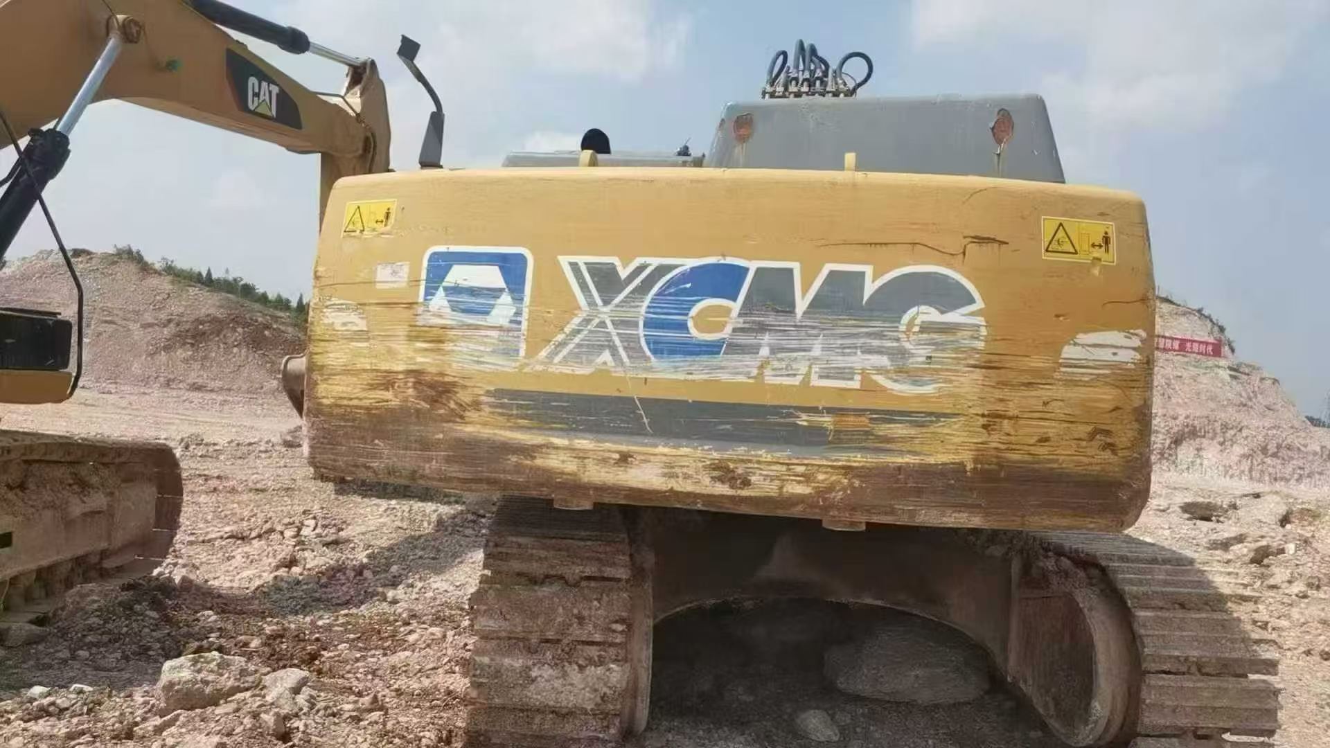 شراء حفارة XCMG XE490D مستعملة / 2