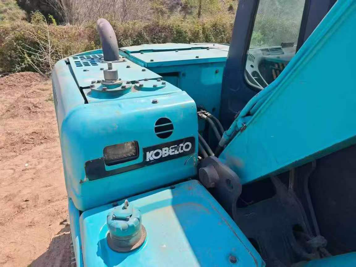 Compre Escavadeira Kobelco SK75 Usada / 8