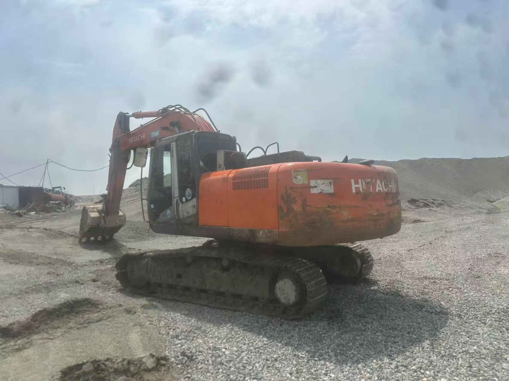 شراء حفارة Hitachi EX240-3 مستعملة / 3