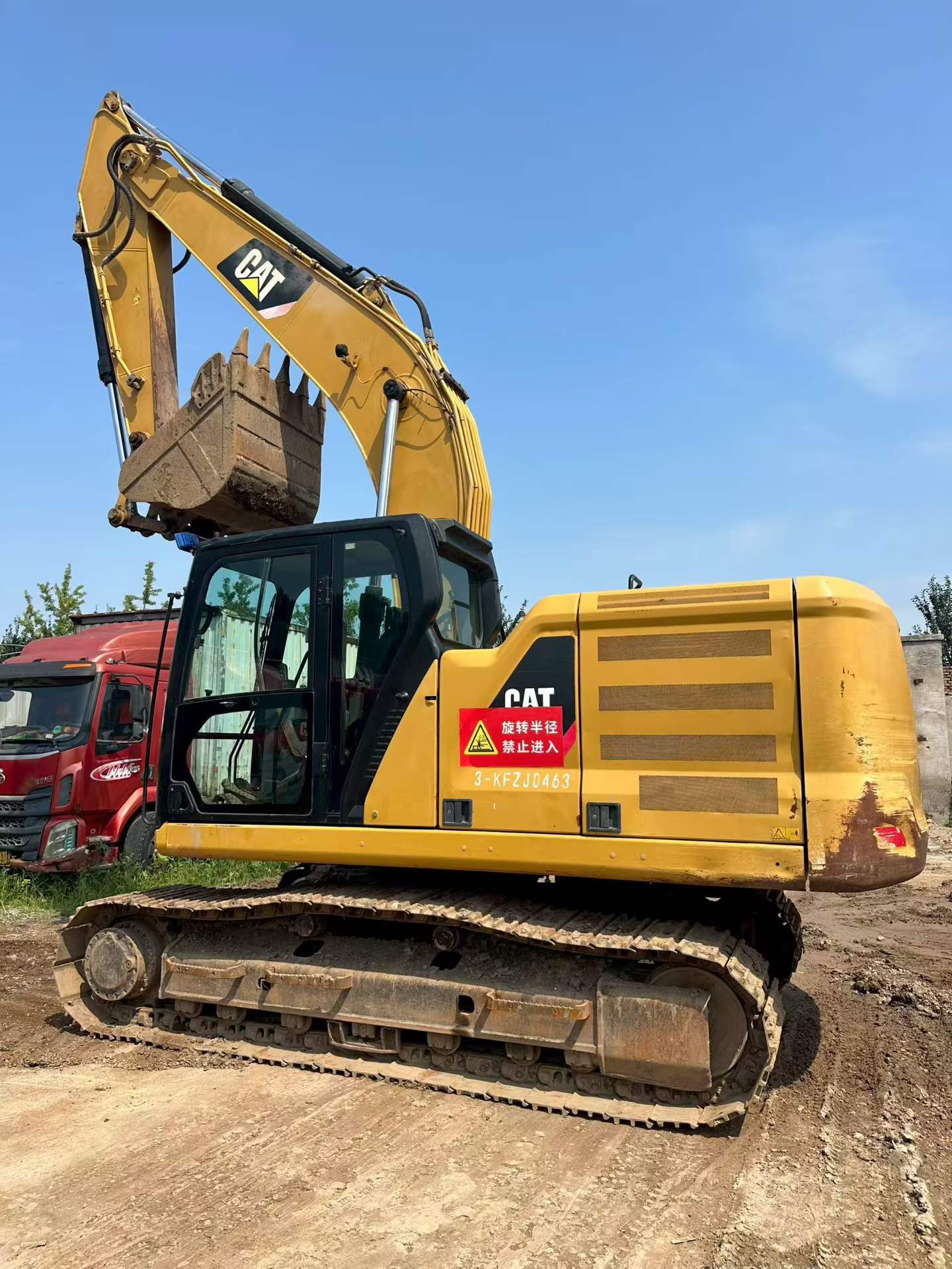 Compre Excavadora Caterpillar 320GC Usada / 8