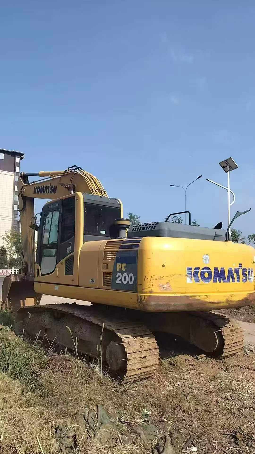 Compre Escavadeira Komatsu PC200 Usada / 3 Compre Escavadeira Komatsu PC200 Usada / 3
