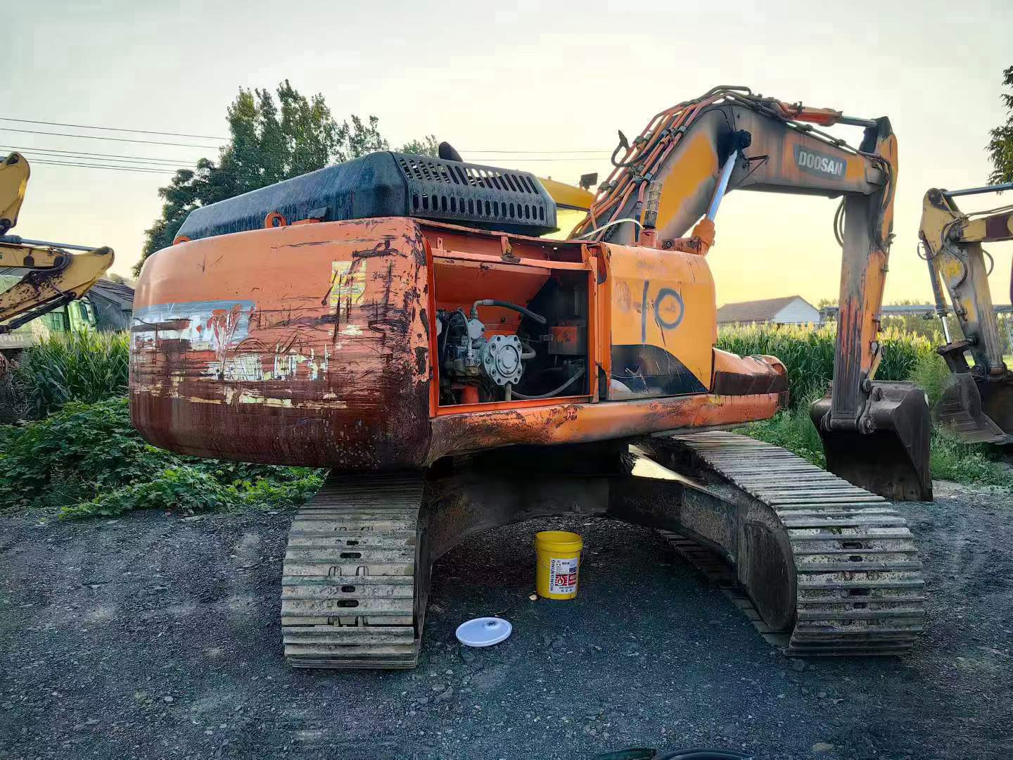 Compre Escavadeira Doosan DH225-9 Usada / 4 Compre Escavadeira Doosan DH225-9 Usada / 4