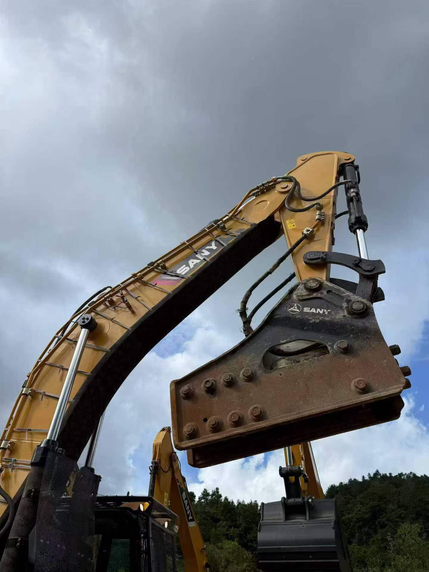 Buy Sany SY650HB Used Excavator / 5