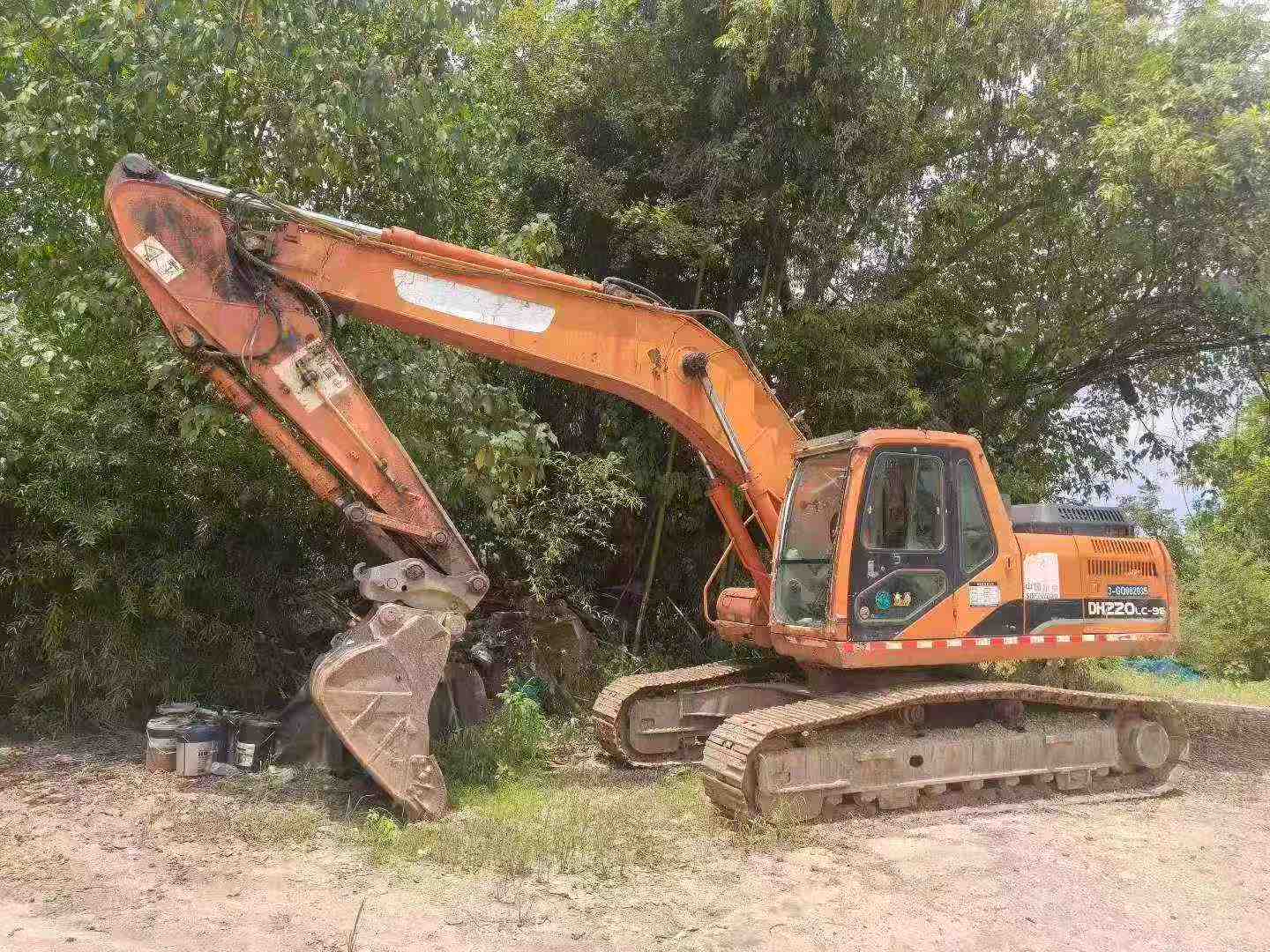 Acheter Doosan DH220-9E D'occasion Pelle Acheter Doosan DH220-9E D'occasion Pelle