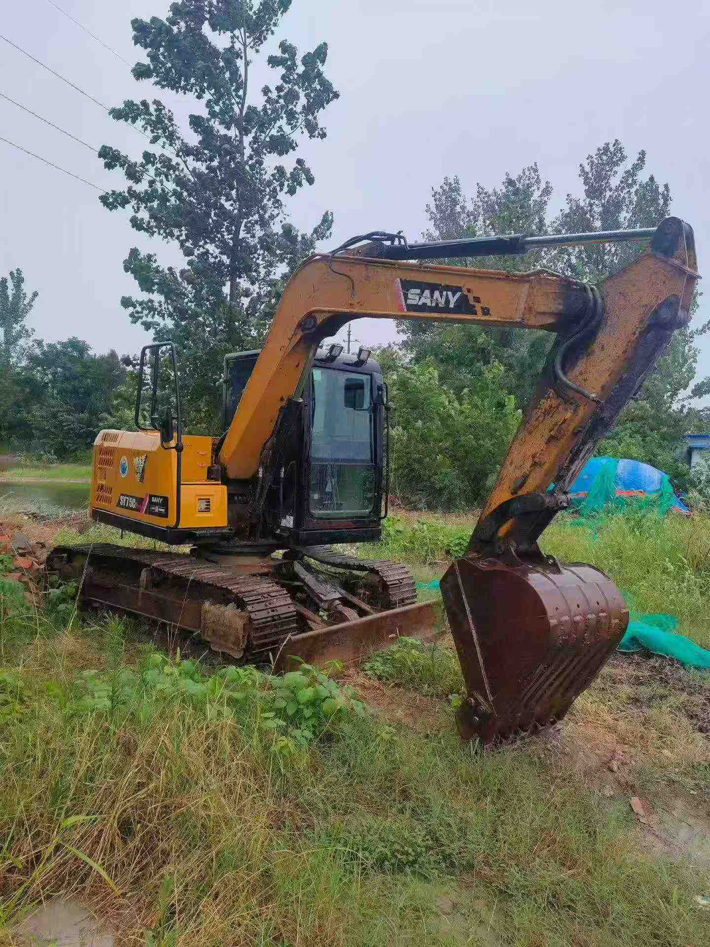 Buy Sany SY75C Used Excavator / 2 Buy Sany SY75C Used Excavator / 2