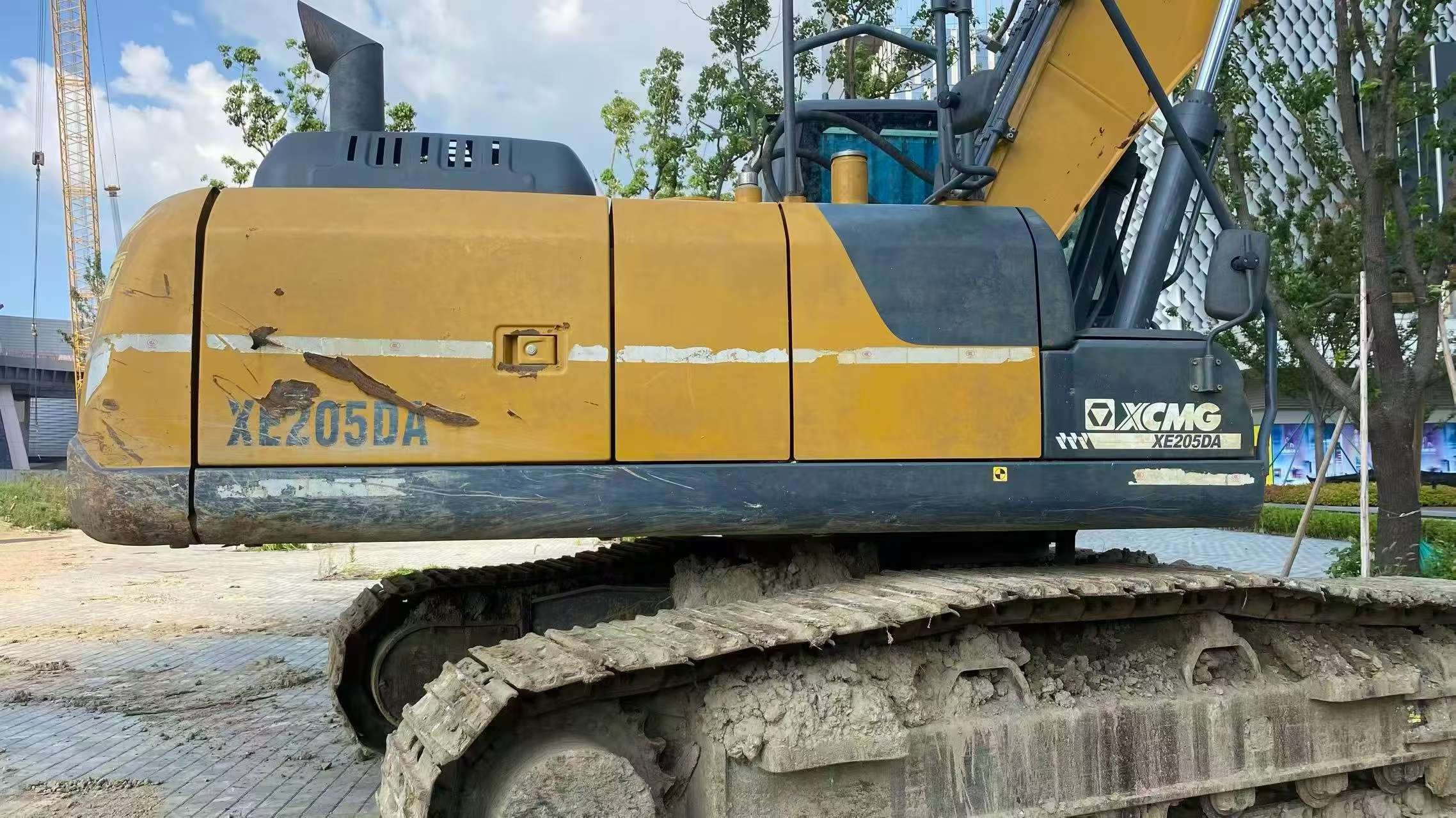 Buy XCMG XE205DA Used Excavator