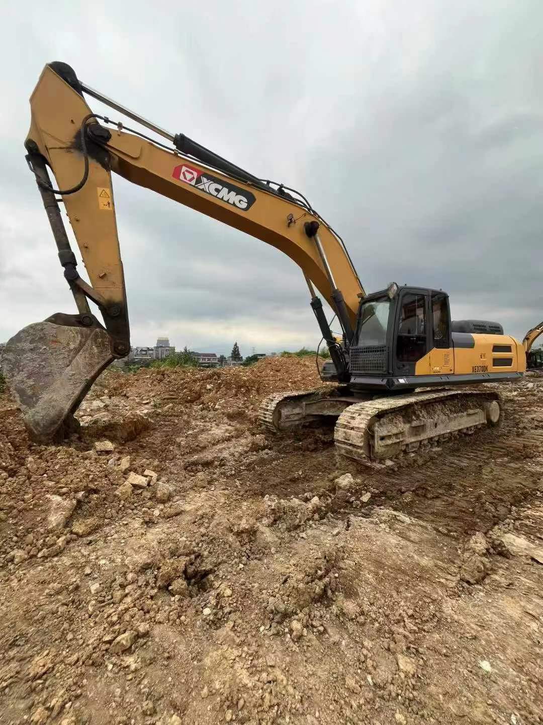 Buy XCMG XE370 Used Excavator / 7