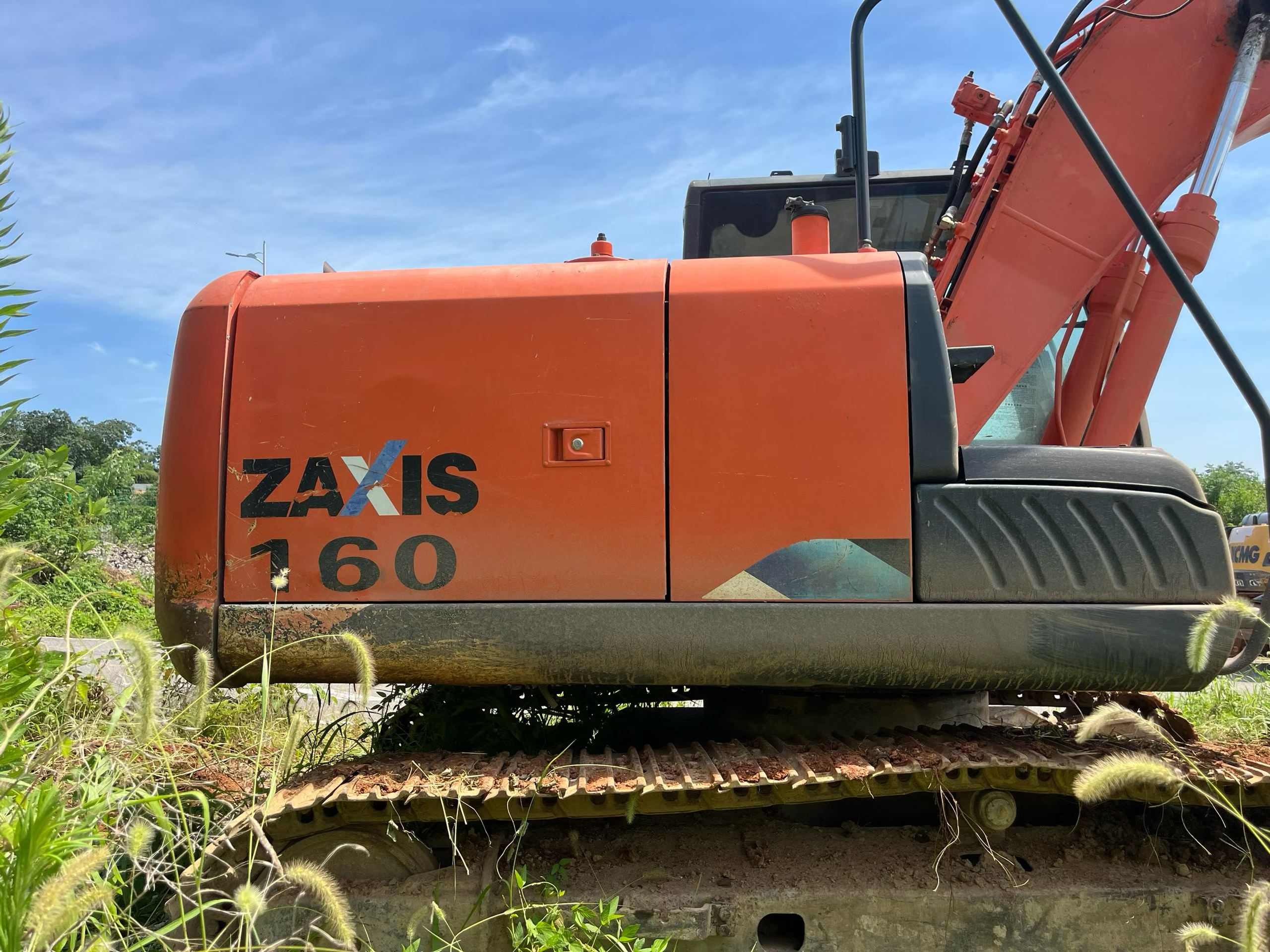 Buy Hitachi EX130 Used Excavator / 4