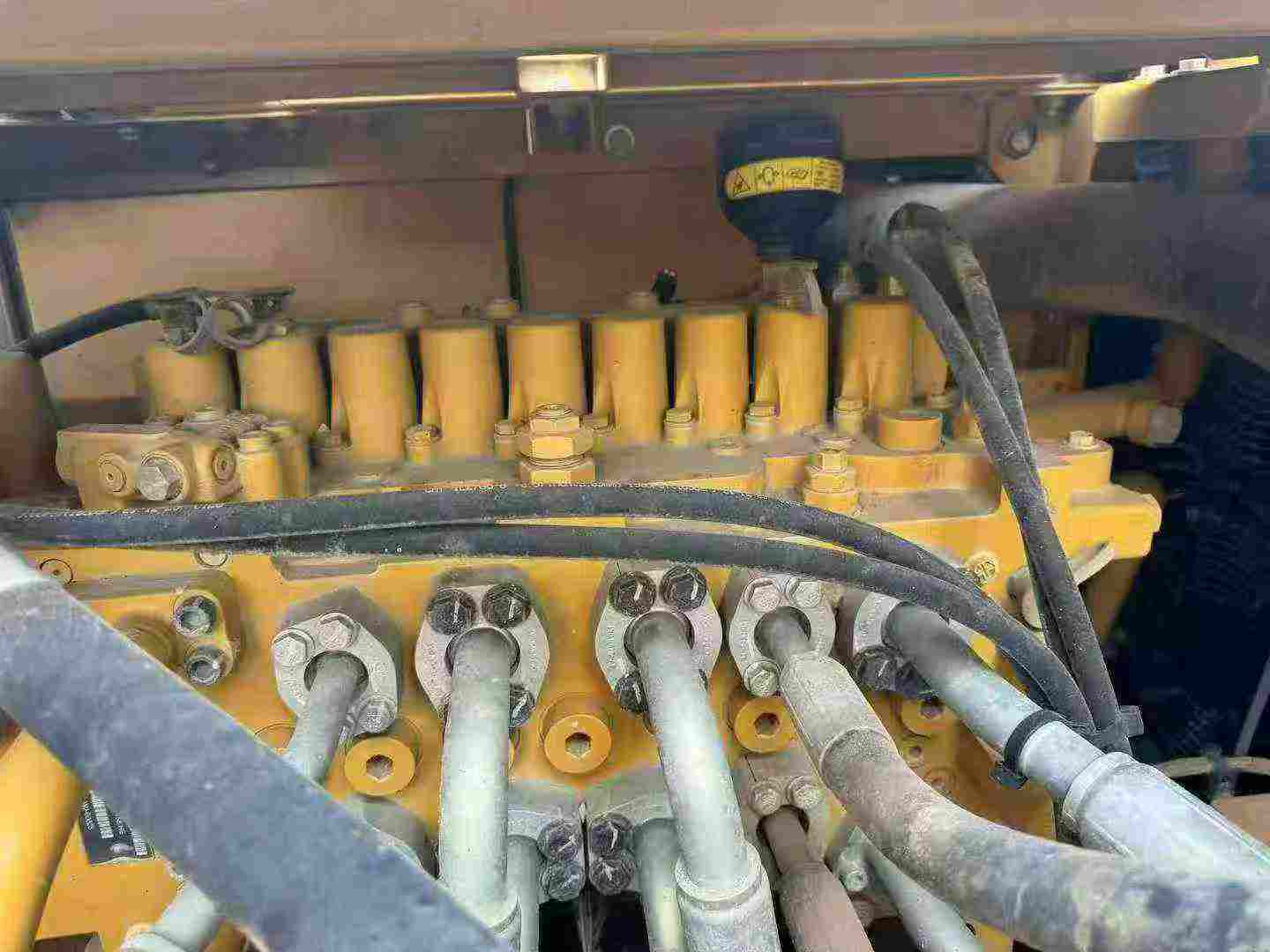 Купить Подержанный Экскаватор Caterpillar CAT333 / 7 Купить Подержанный Экскаватор Caterpillar CAT333 / 7