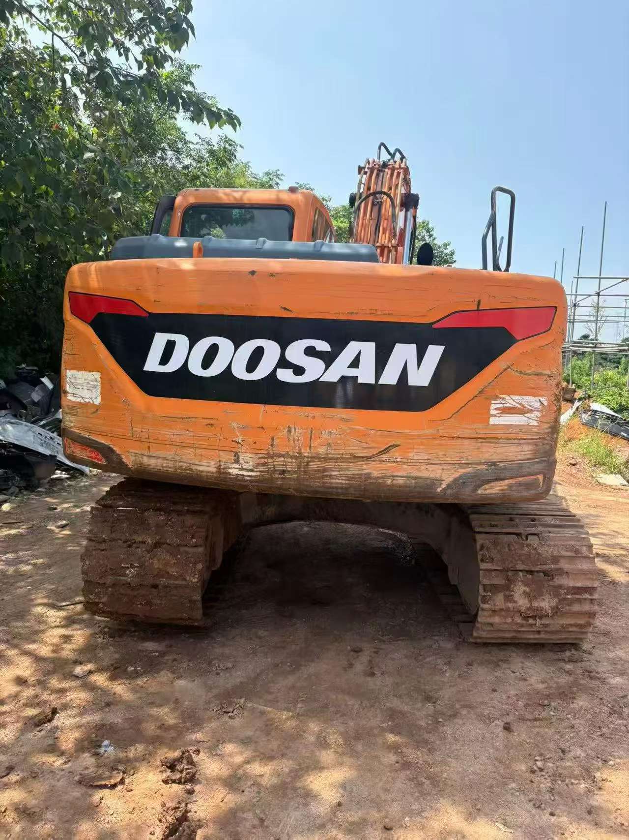 Купить Подержанный Экскаватор Doosan S130W-3 / 3 Купить Подержанный Экскаватор Doosan S130W-3 / 3