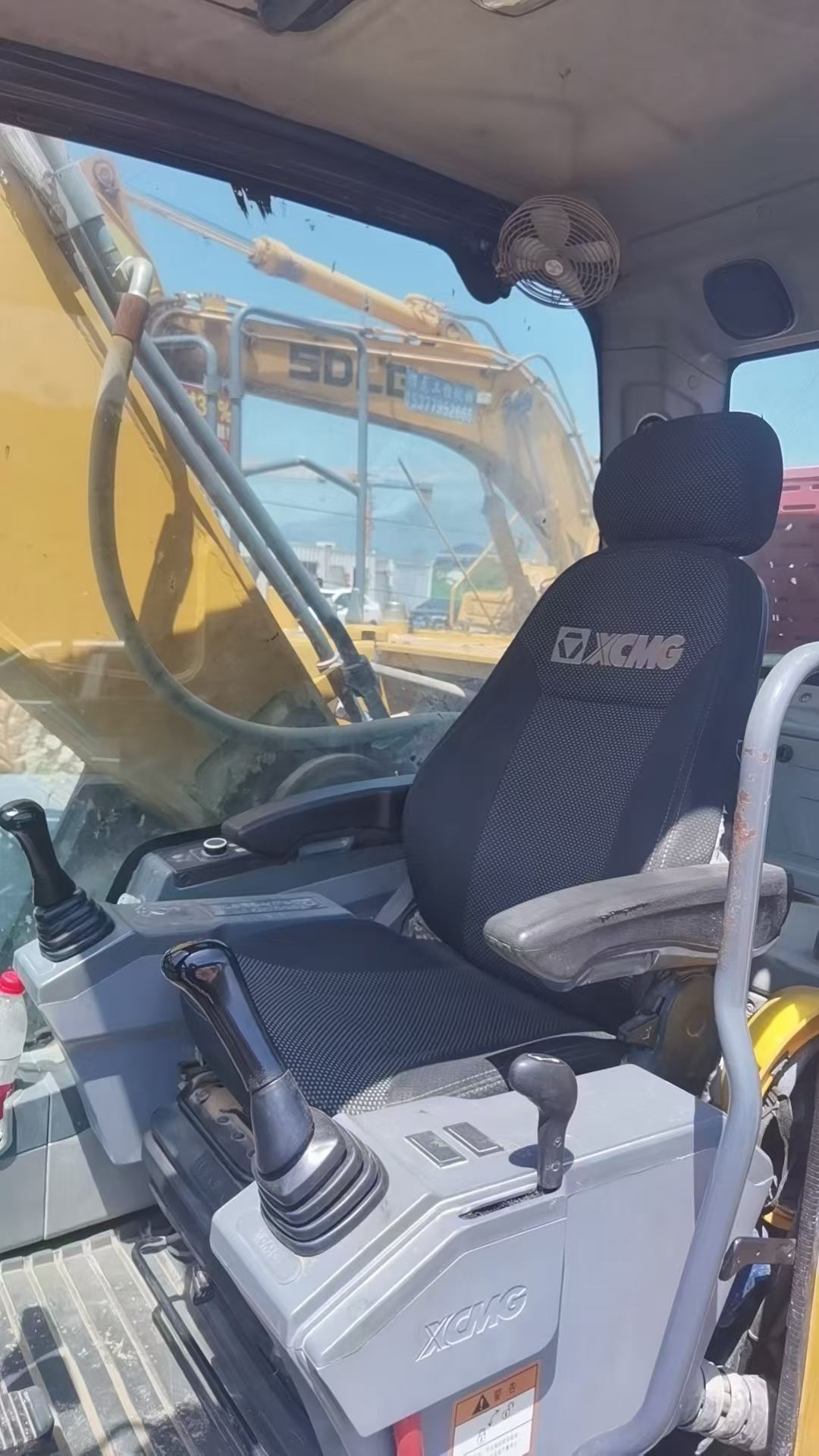 Купить Подержанный Экскаватор XCMG XE335C / 6 Купить Подержанный Экскаватор XCMG XE335C / 6