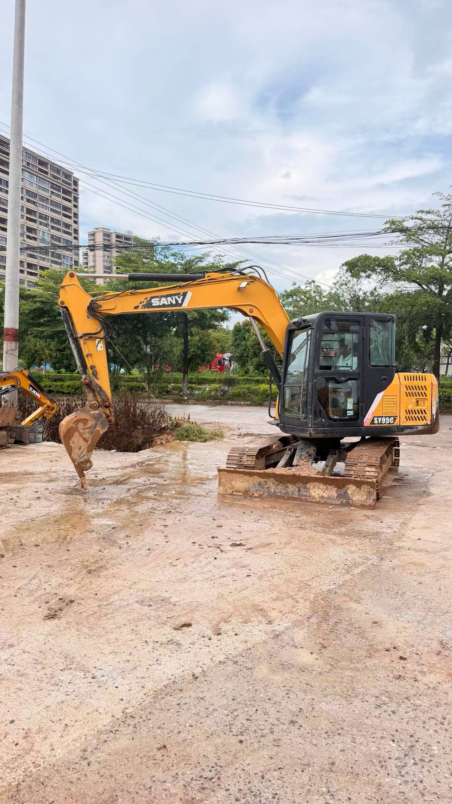 Buy Sany SY75C Used Excavator / 8 Buy Sany SY75C Used Excavator / 8