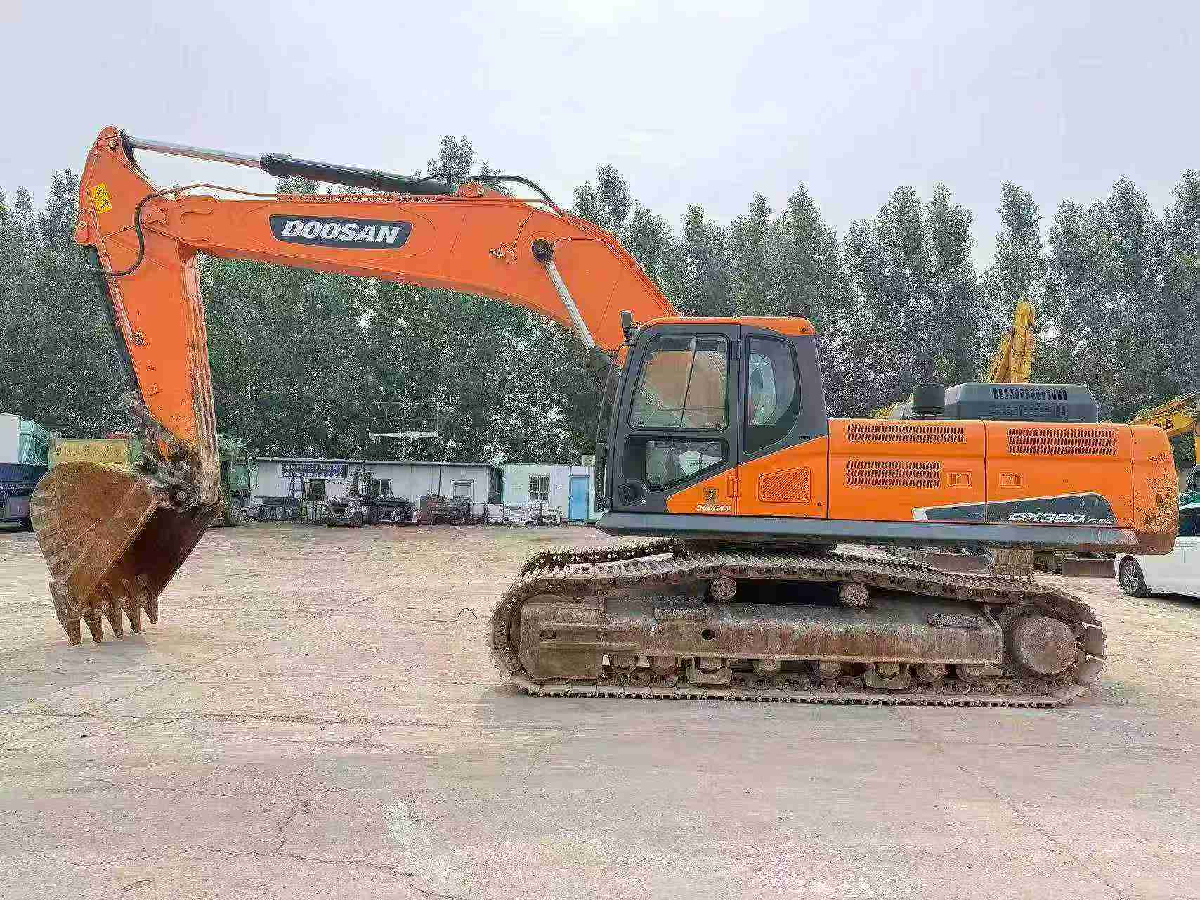 Comprar Doosan DX380 Usado Escavadeira