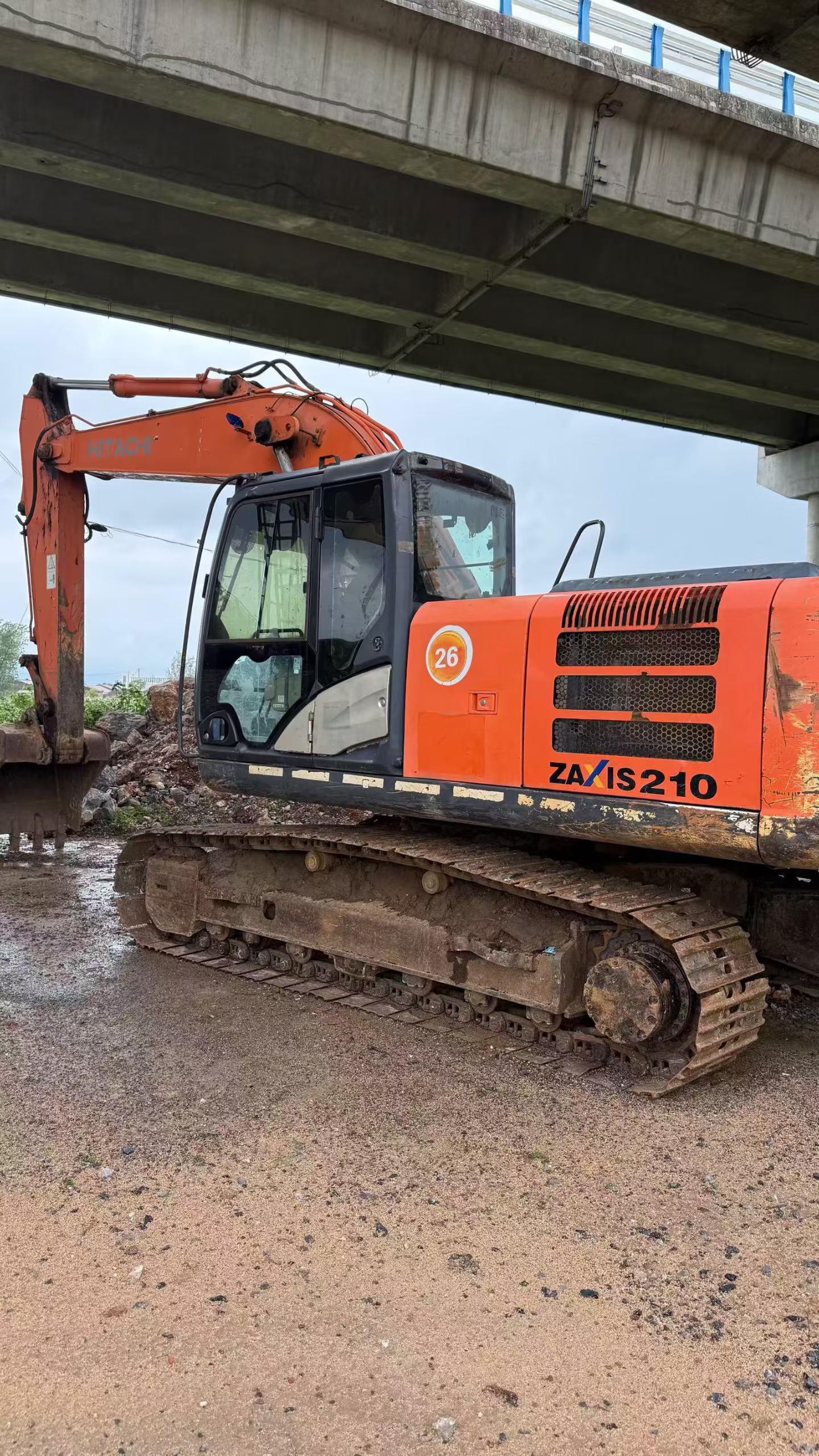Buy Hitachi ZX200-5G Used Excavator