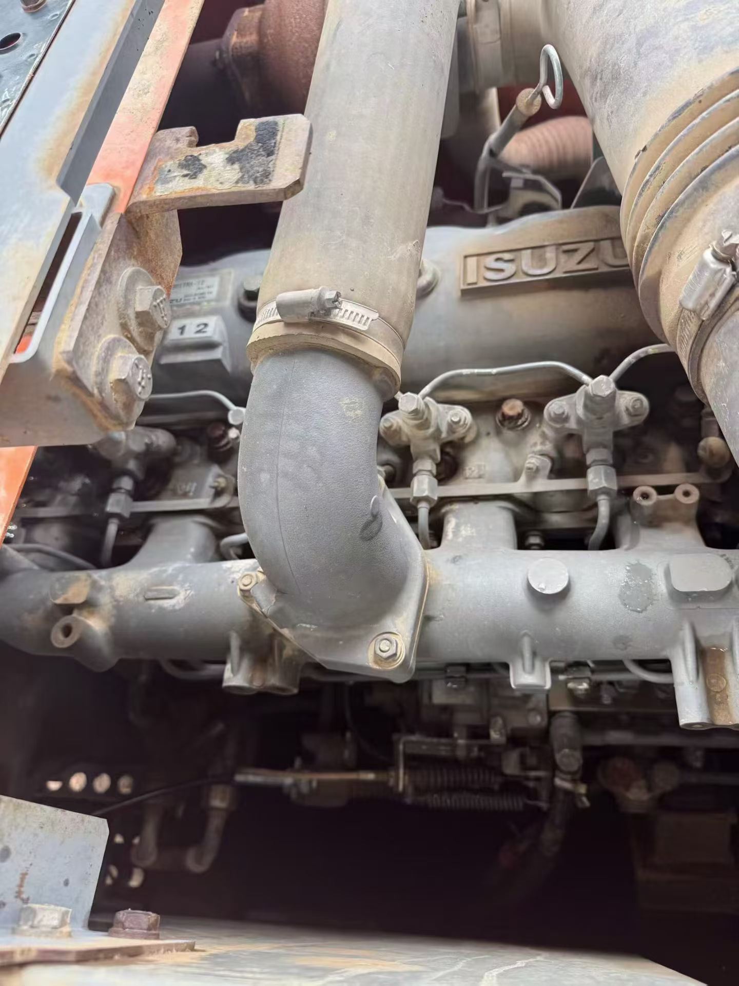 Buy Hitachi ZX200-5G Used Excavator / 4