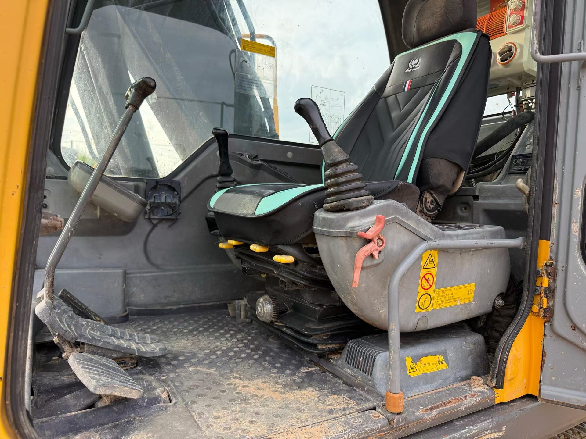 Buy Volvo EC140 Used Excavator / 7