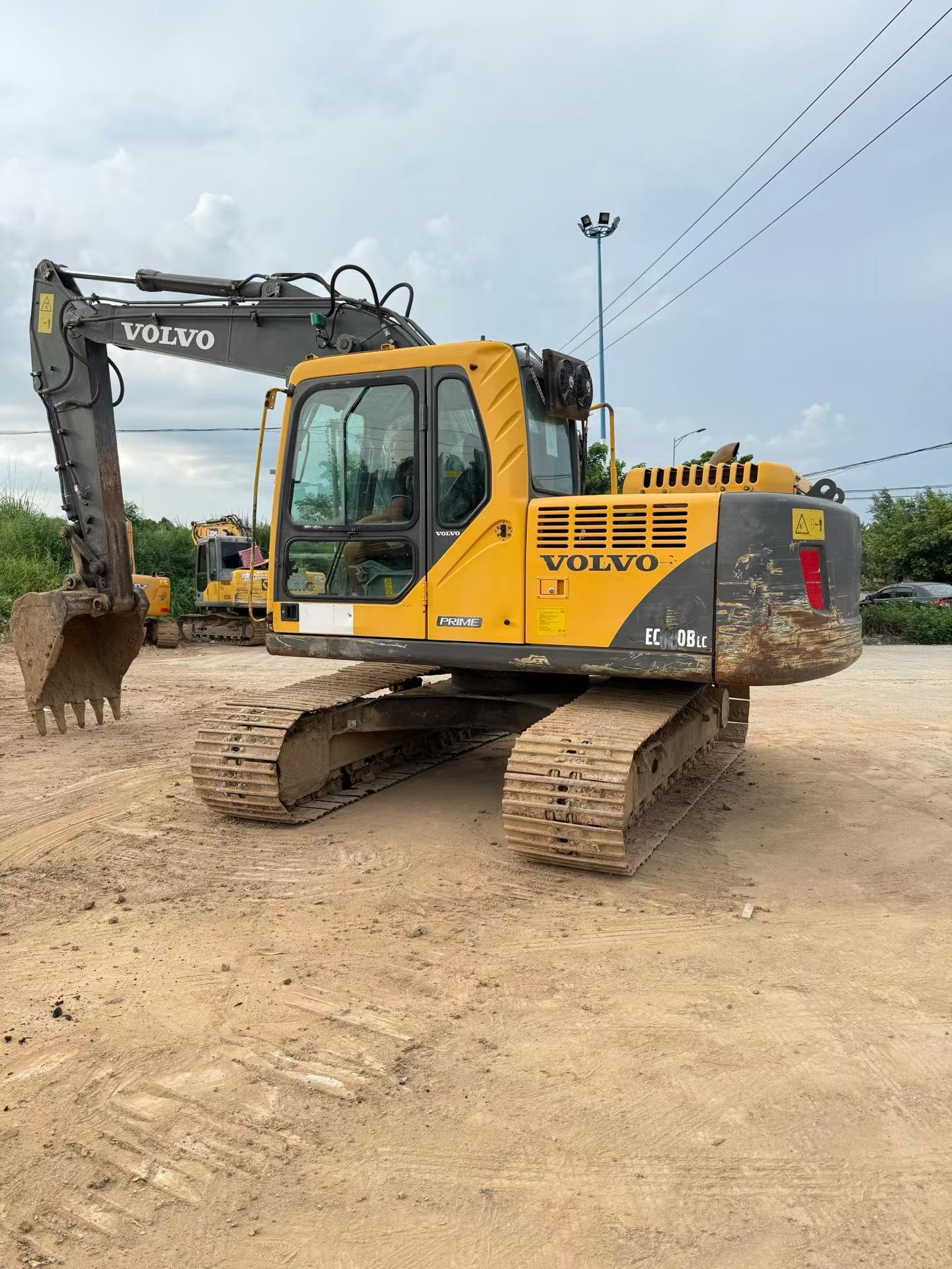 Comprar Volvo EC140 Usado Escavadeira Comprar Volvo EC140 Usado Escavadeira