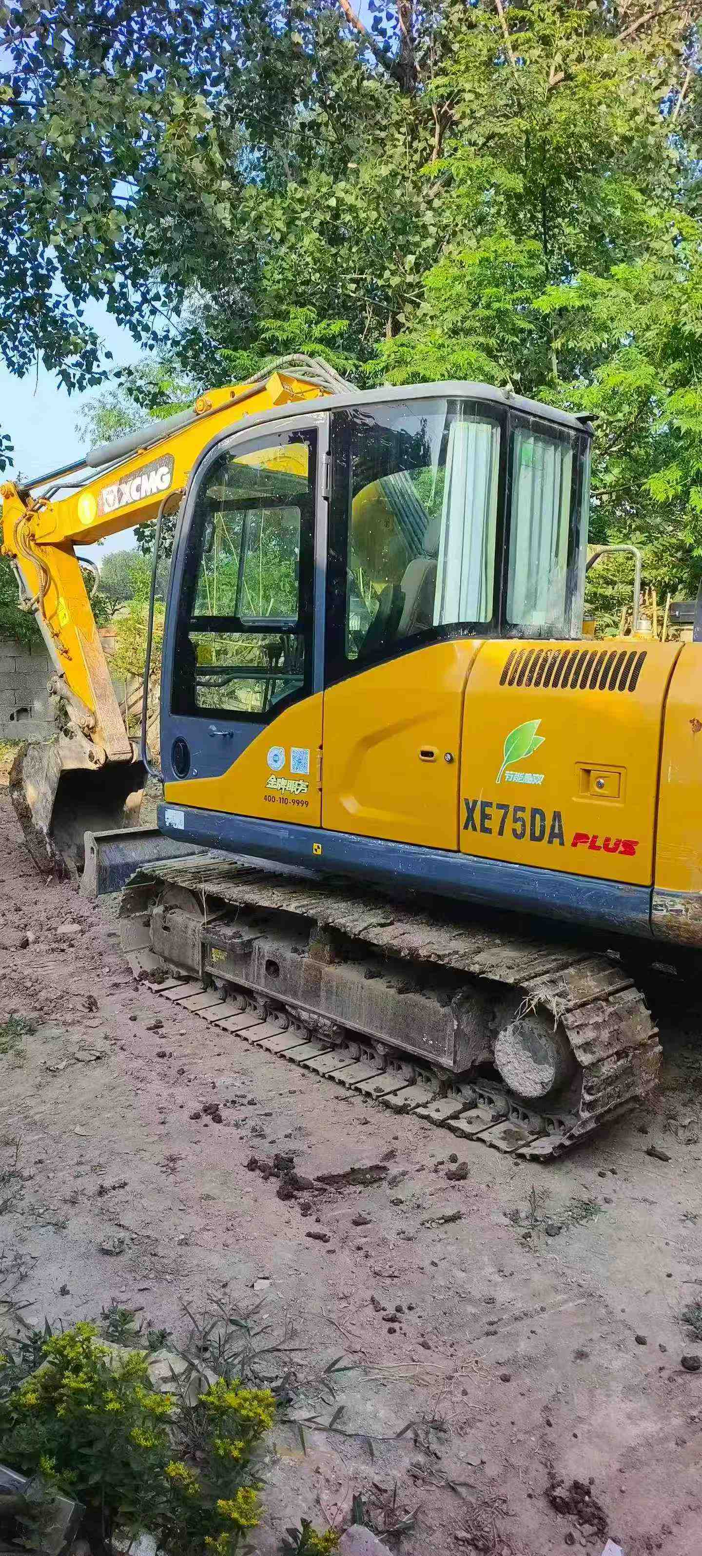 شراء حفارة XCMG XE75C مستعملة / 7