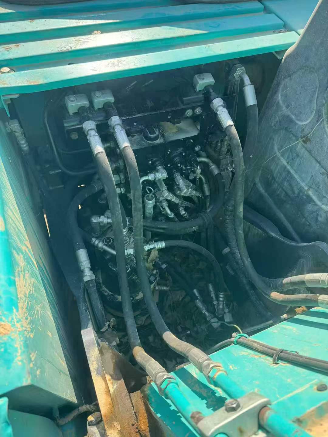 Купить Подержанный Экскаватор Kobelco SK130 / 5