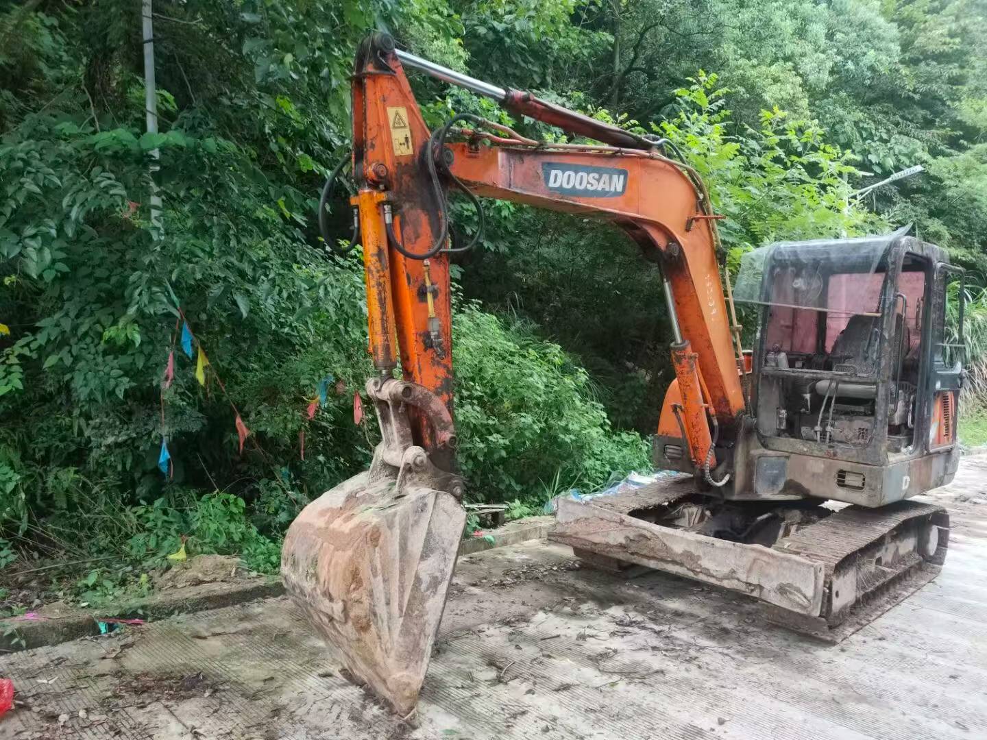 Compre Excavadora Doosan DH55 Usada / 6 Compre Excavadora Doosan DH55 Usada / 6