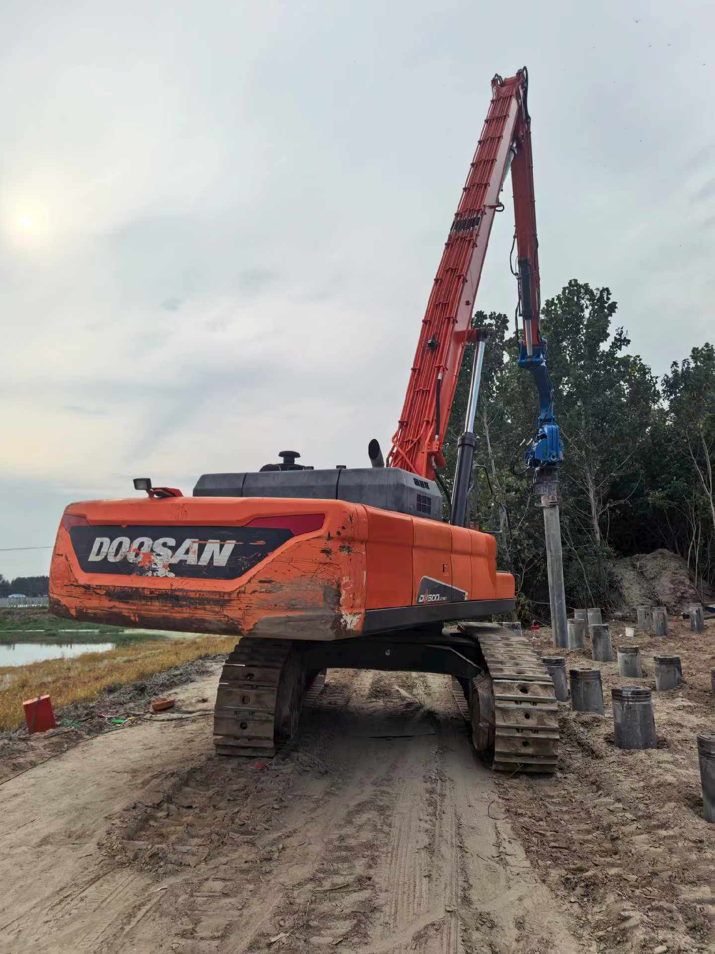 Compre Escavadeira Doosan DX19 Usada / 2 Compre Escavadeira Doosan DX19 Usada / 2