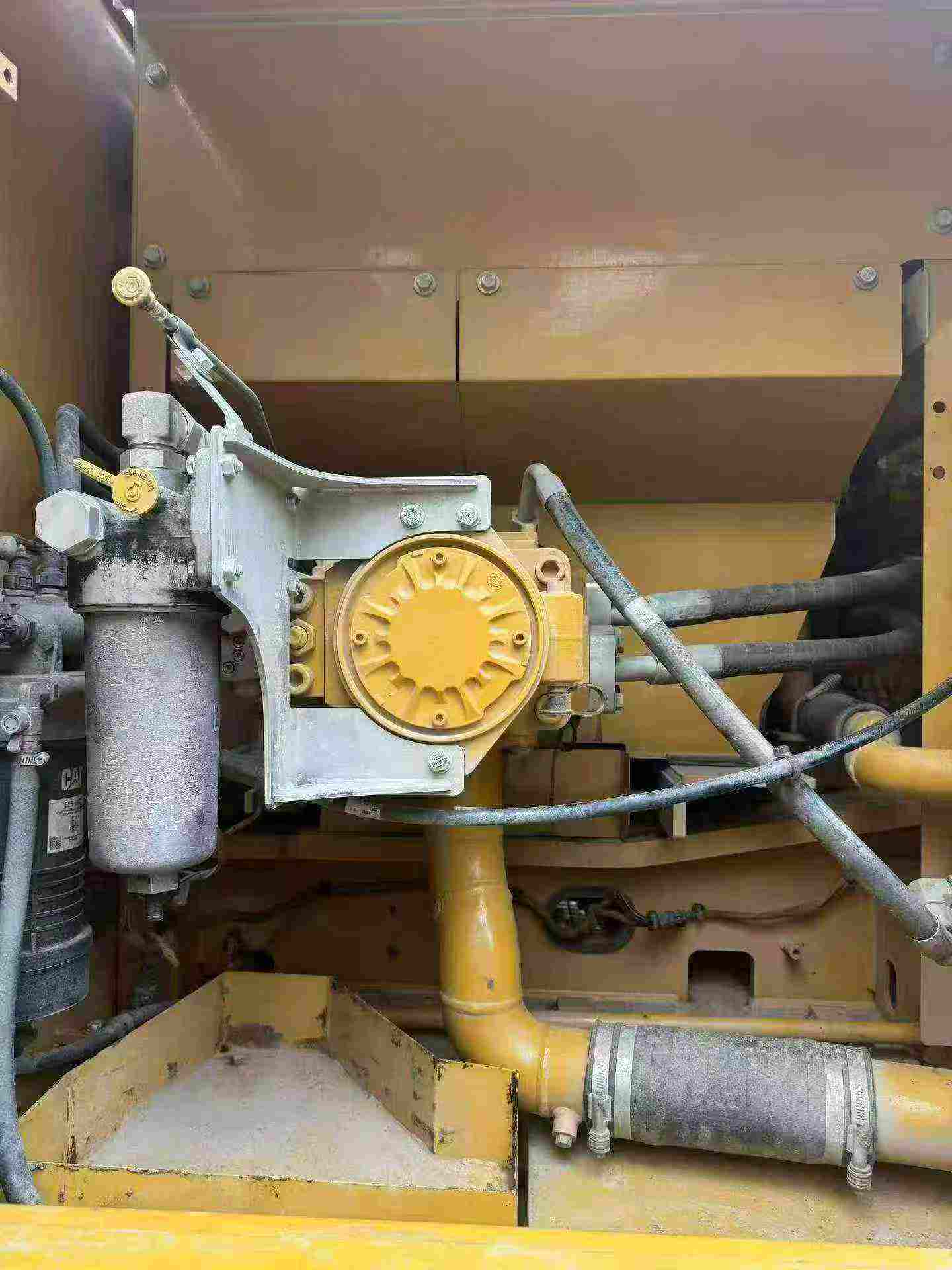 Купить Подержанный Экскаватор Caterpillar CAT333 / 4 Купить Подержанный Экскаватор Caterpillar CAT333 / 4