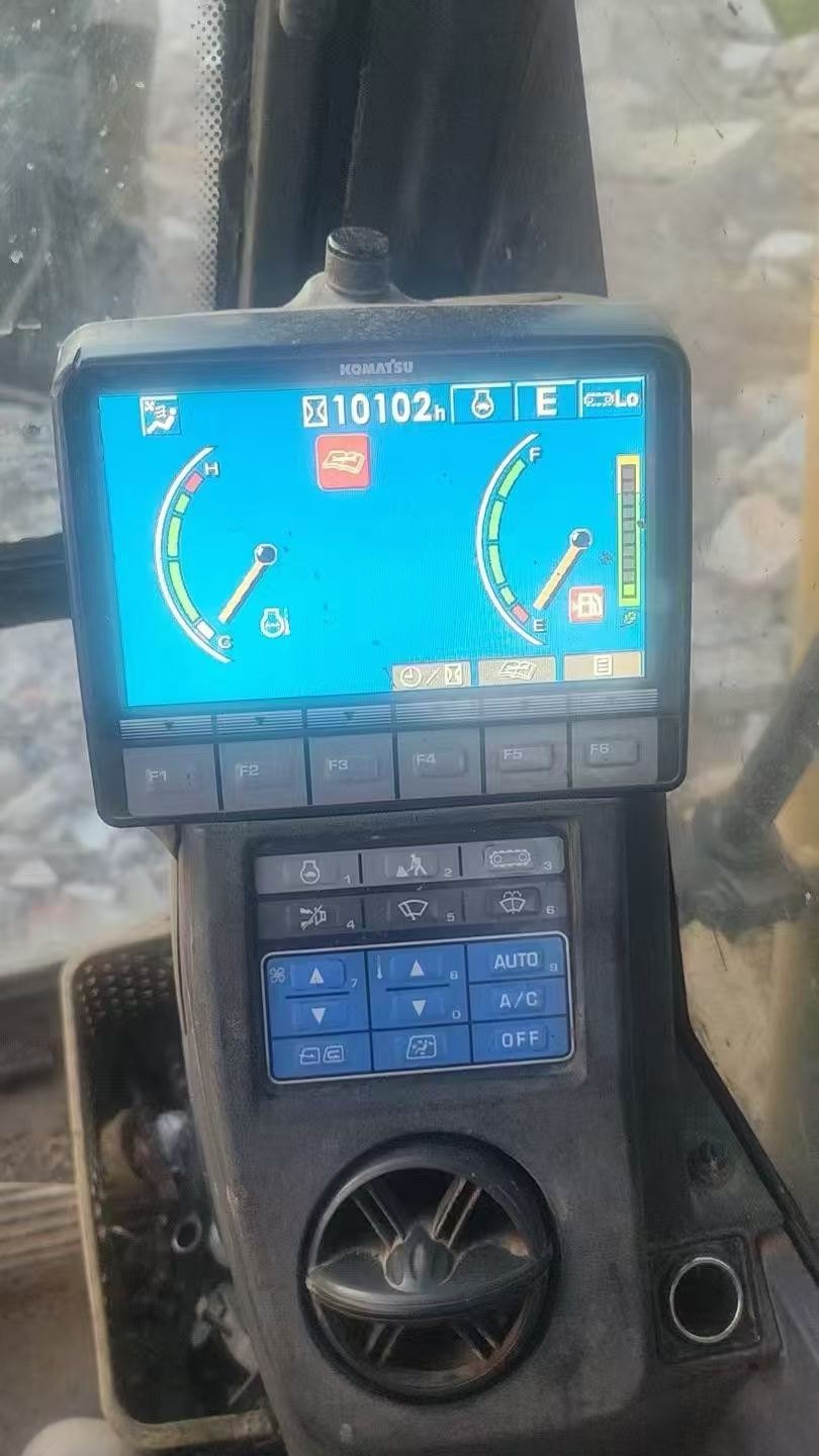 Compre Escavadeira Komatsu PC60-8 Usada / 9 Compre Escavadeira Komatsu PC60-8 Usada / 9