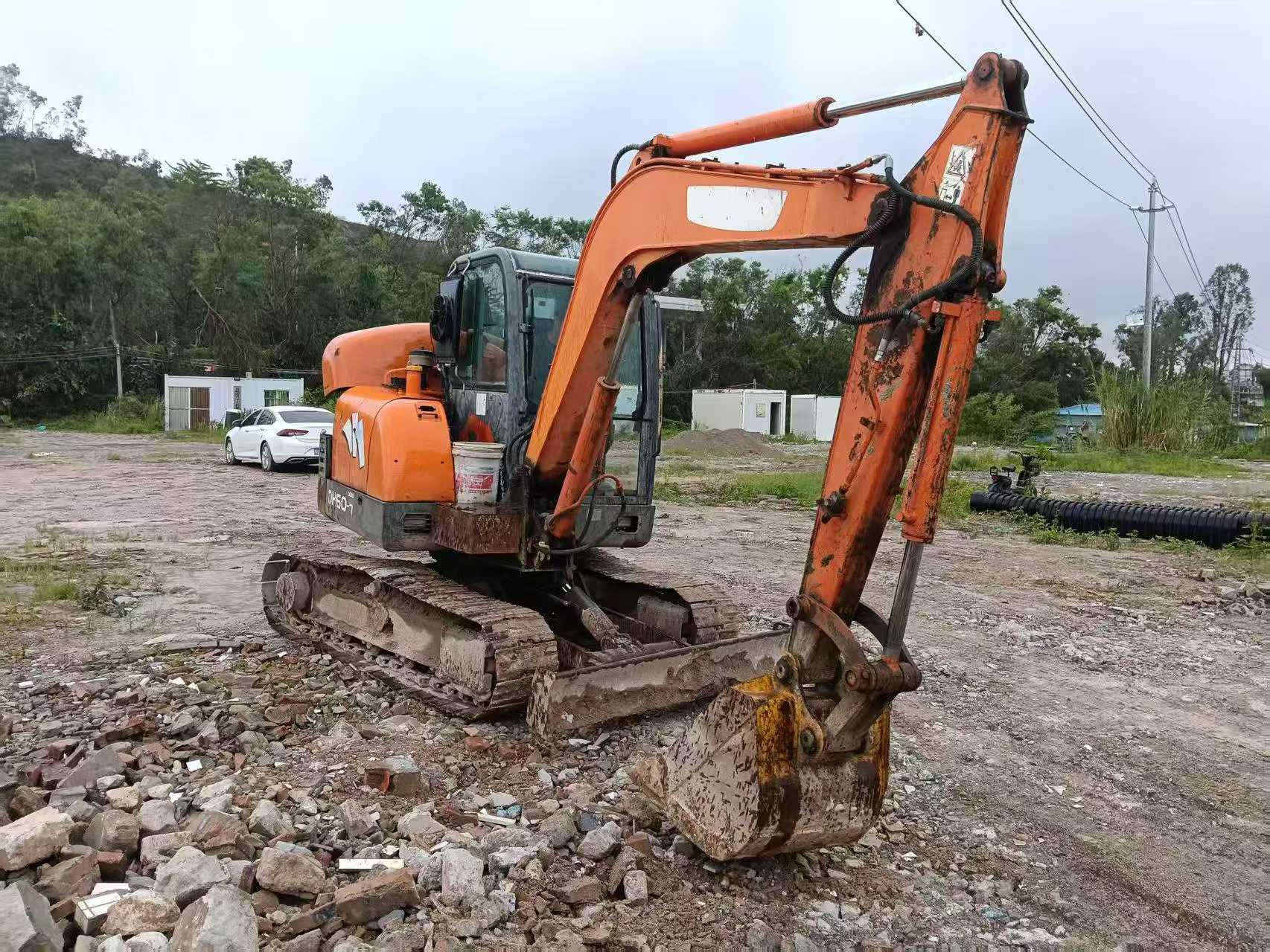 Buy Doosan DH60-7 Used Excavator / 4