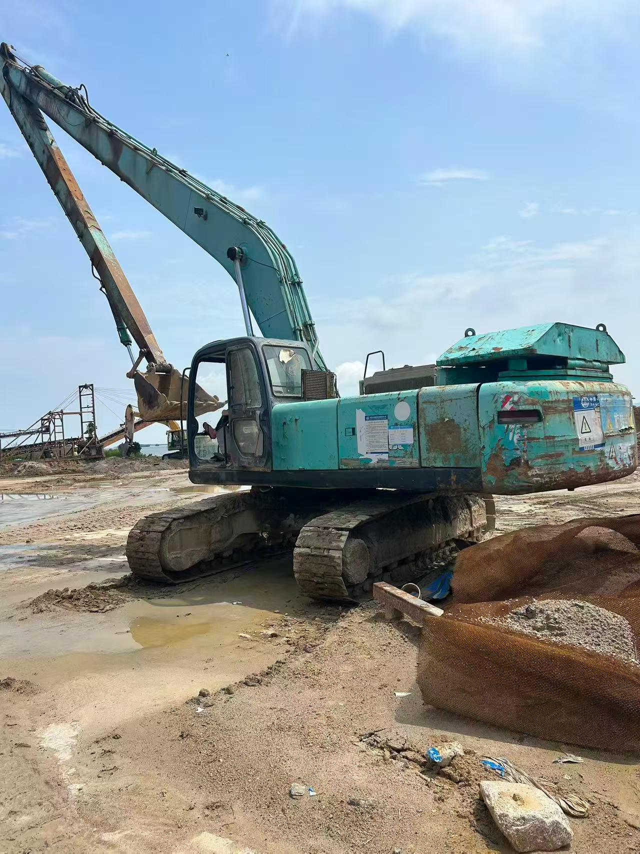 Buy Kobelco SK350-8 Used Excavator / 3