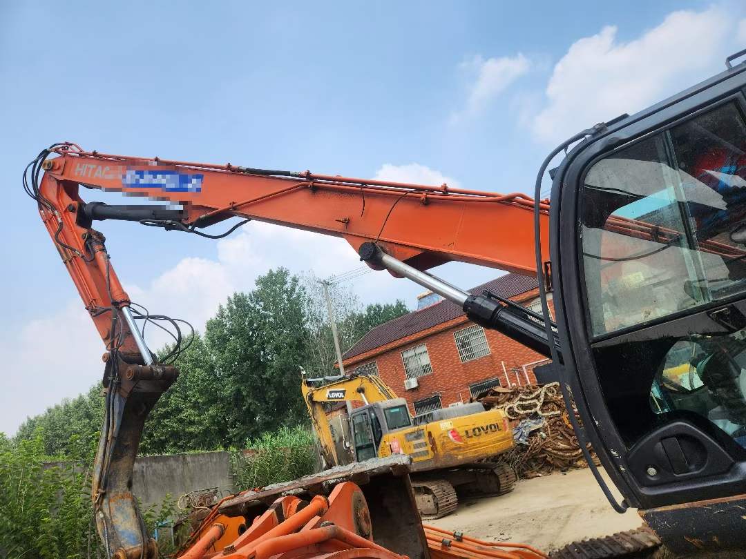 Comprar Hitachi ZX240-5A Usado Escavadeira