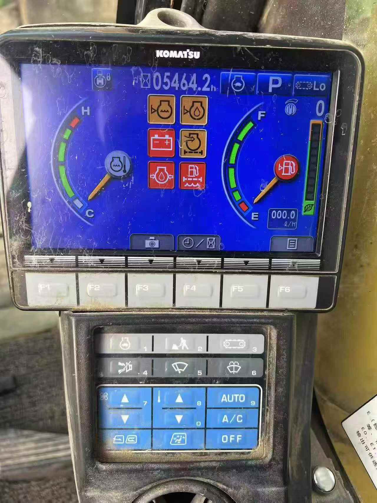 Buy Komatsu PC220-8 Used Excavator / 5 Buy Komatsu PC220-8 Used Excavator / 5