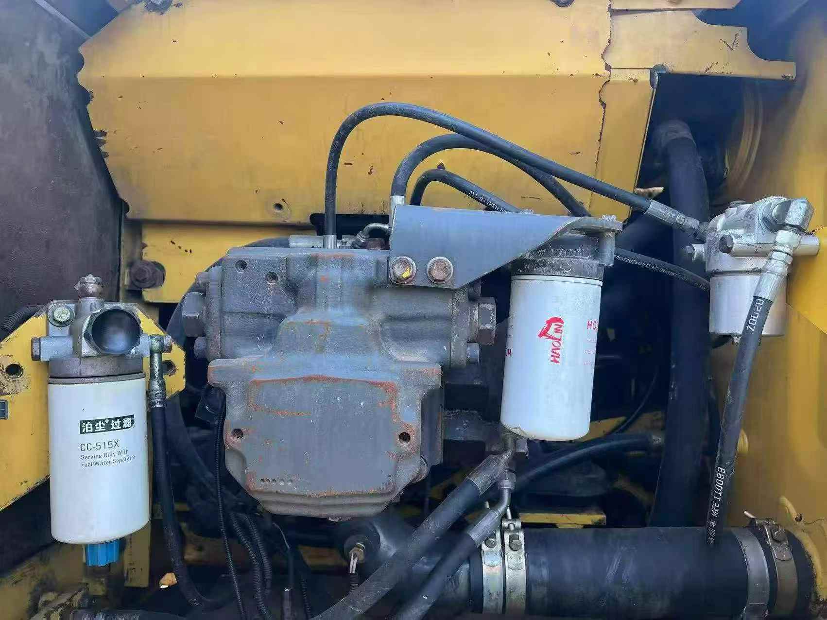 Buy Komatsu PC220-8 Used Excavator / 4 Buy Komatsu PC220-8 Used Excavator / 4