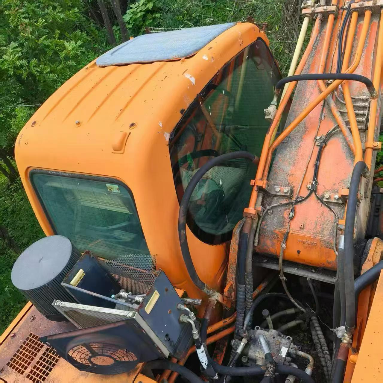 Compre Escavadeira Doosan DX260LC Usada / 3