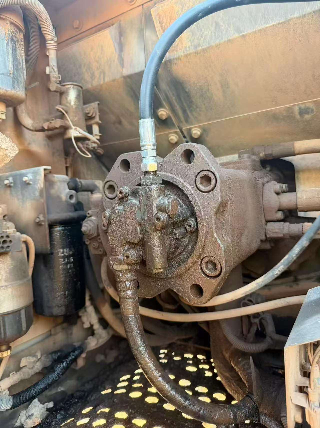 شراء حفارة Case CX210 مستعملة / 4