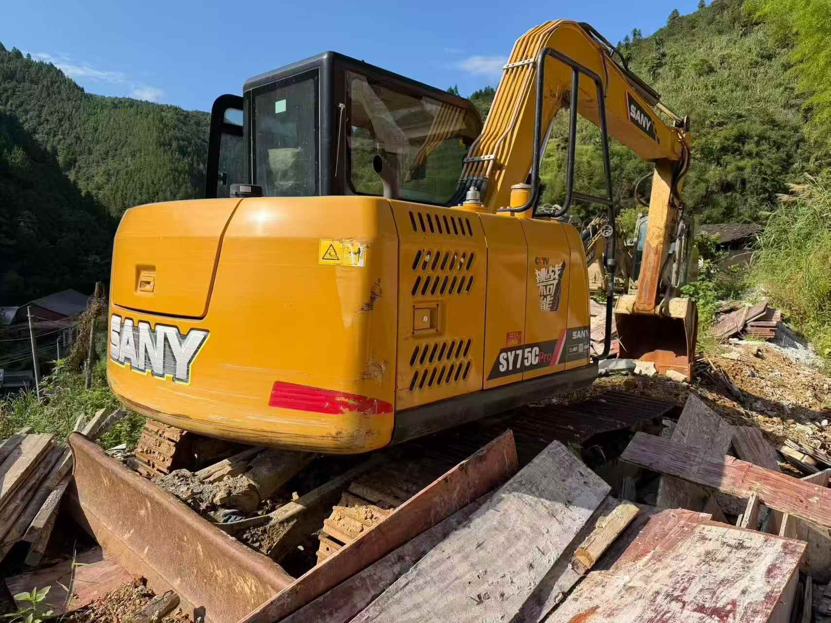 Купить Sany SY75 Подержанный Экскаватор
