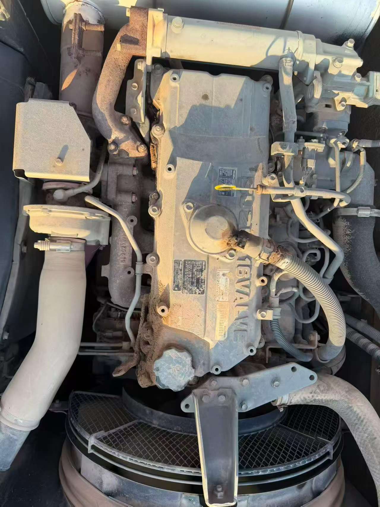 شراء حفارة Case CX210 مستعملة / 5