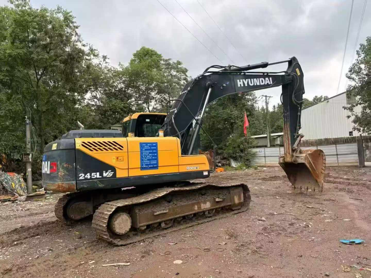 شراء حفارة Hyundai R225-7 مستعملة / 5