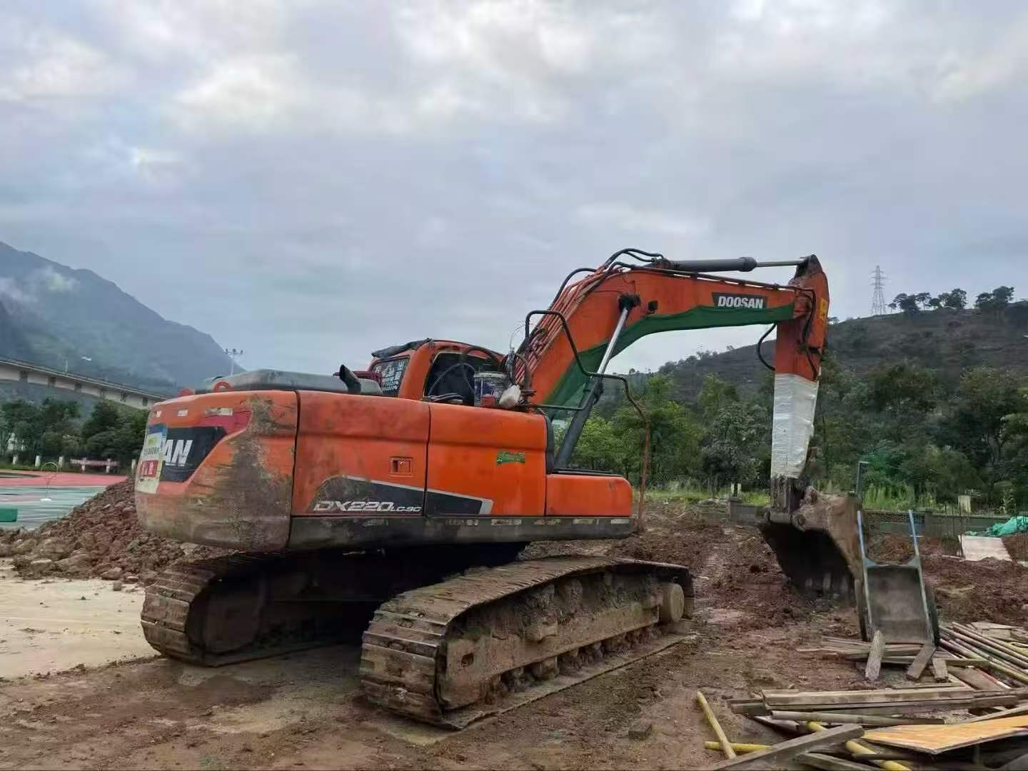 Comprar Doosan DH220-3 Usado Excavadora Comprar Doosan DH220-3 Usado Excavadora