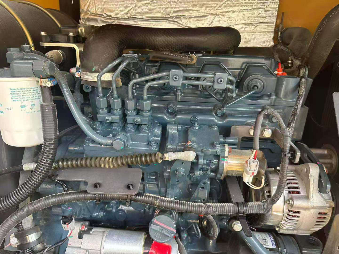 شراء حفارة XCMG XE75C مستعملة / 3