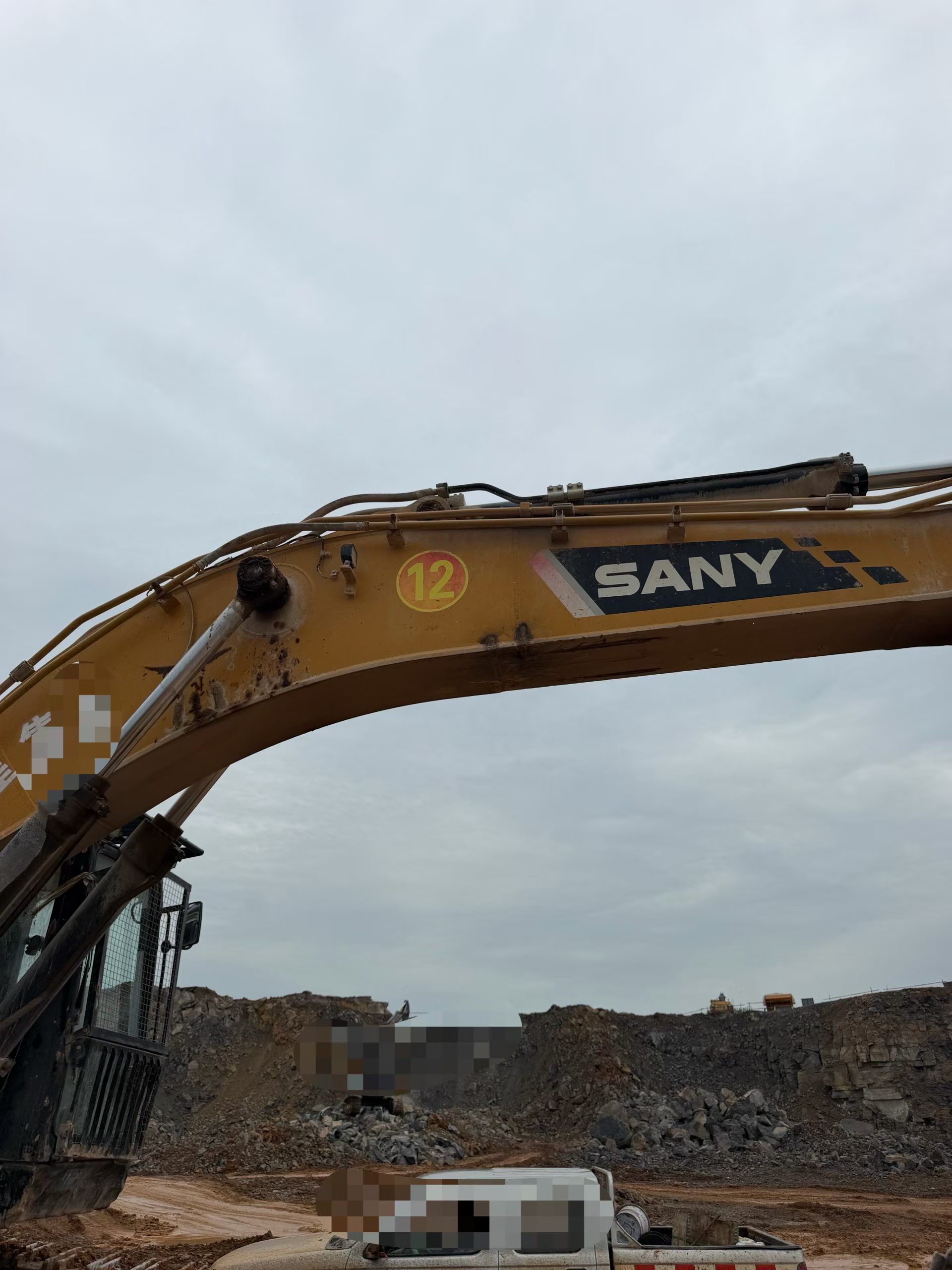 Buy XCMG XE490D Used Excavator / 2