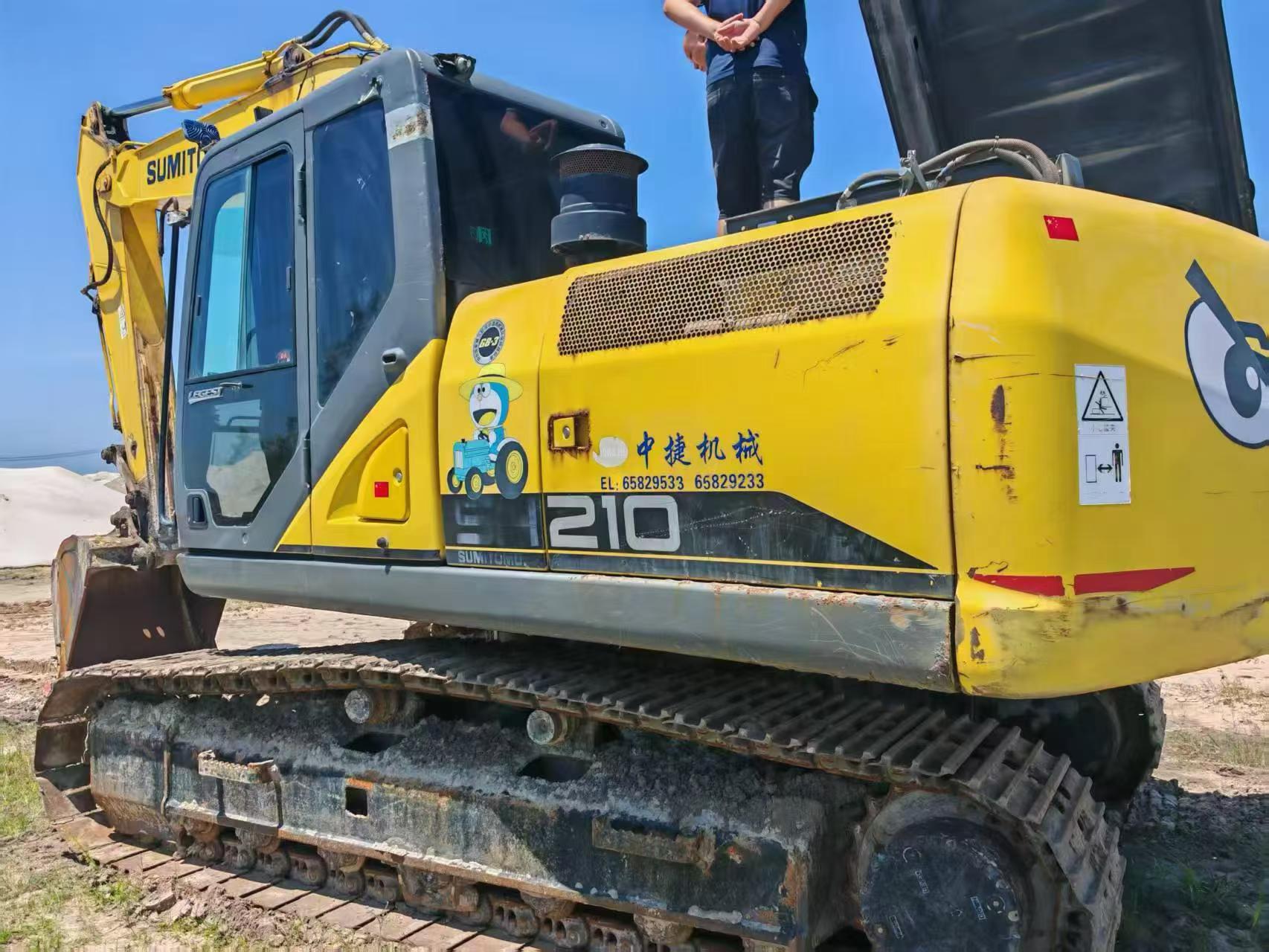 Buy Sumitomo SH210-5 Used Excavator / 2