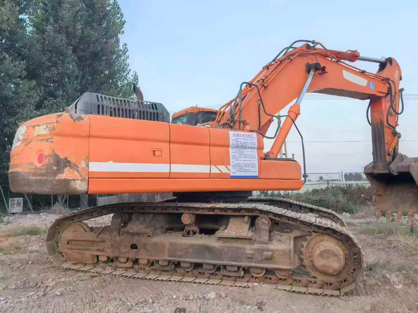 Купить Подержанный Экскаватор Doosan DX520LC / 4 Купить Подержанный Экскаватор Doosan DX520LC / 4