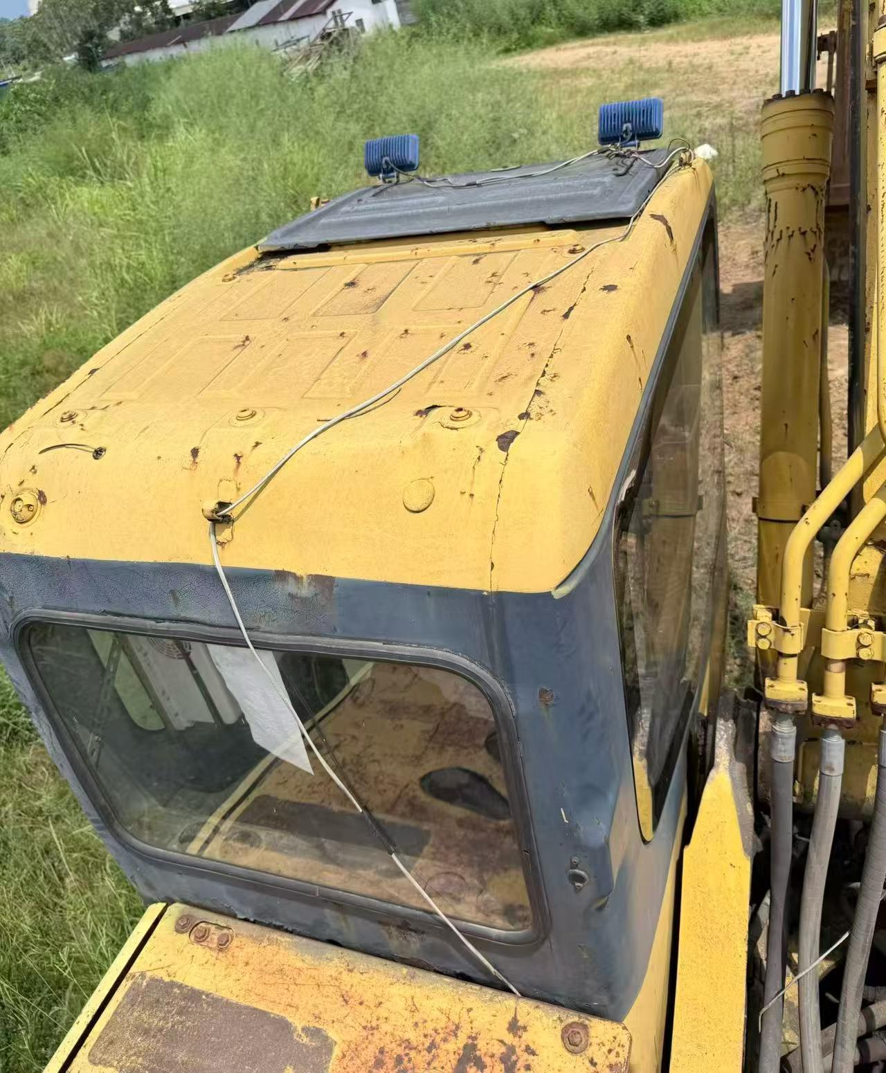 Compre Escavadeira Komatsu PC200-8 Usada / 5 Compre Escavadeira Komatsu PC200-8 Usada / 5