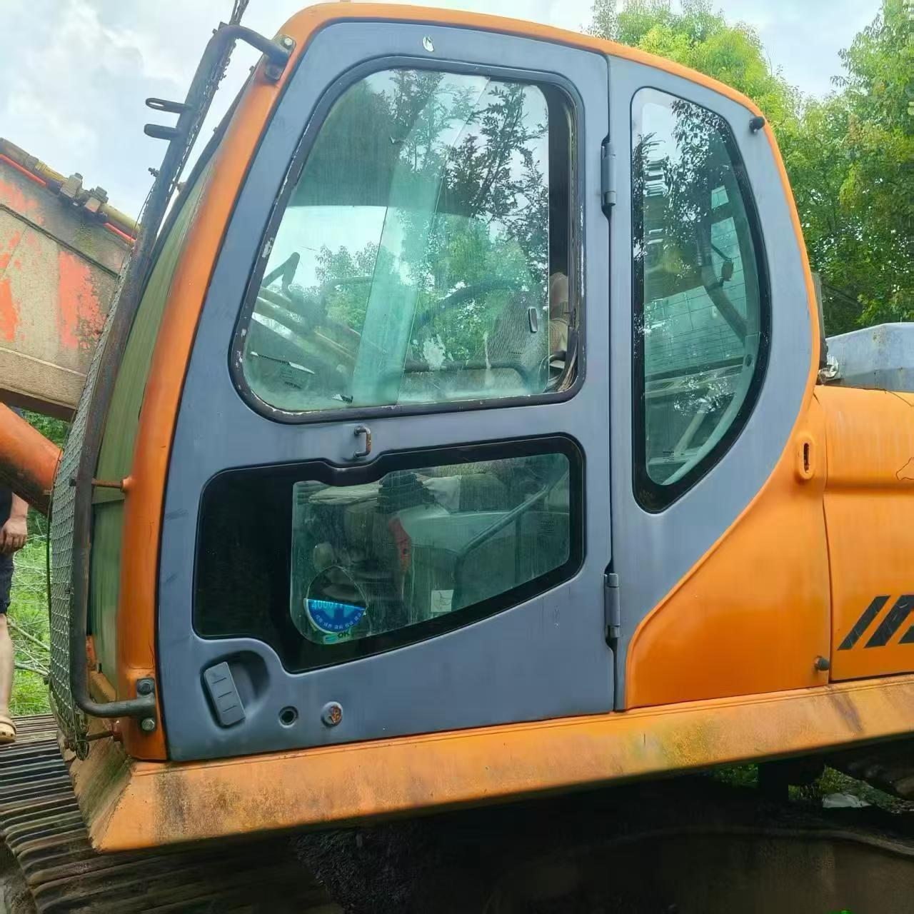Compre Escavadeira Doosan DX260LC Usada / 6