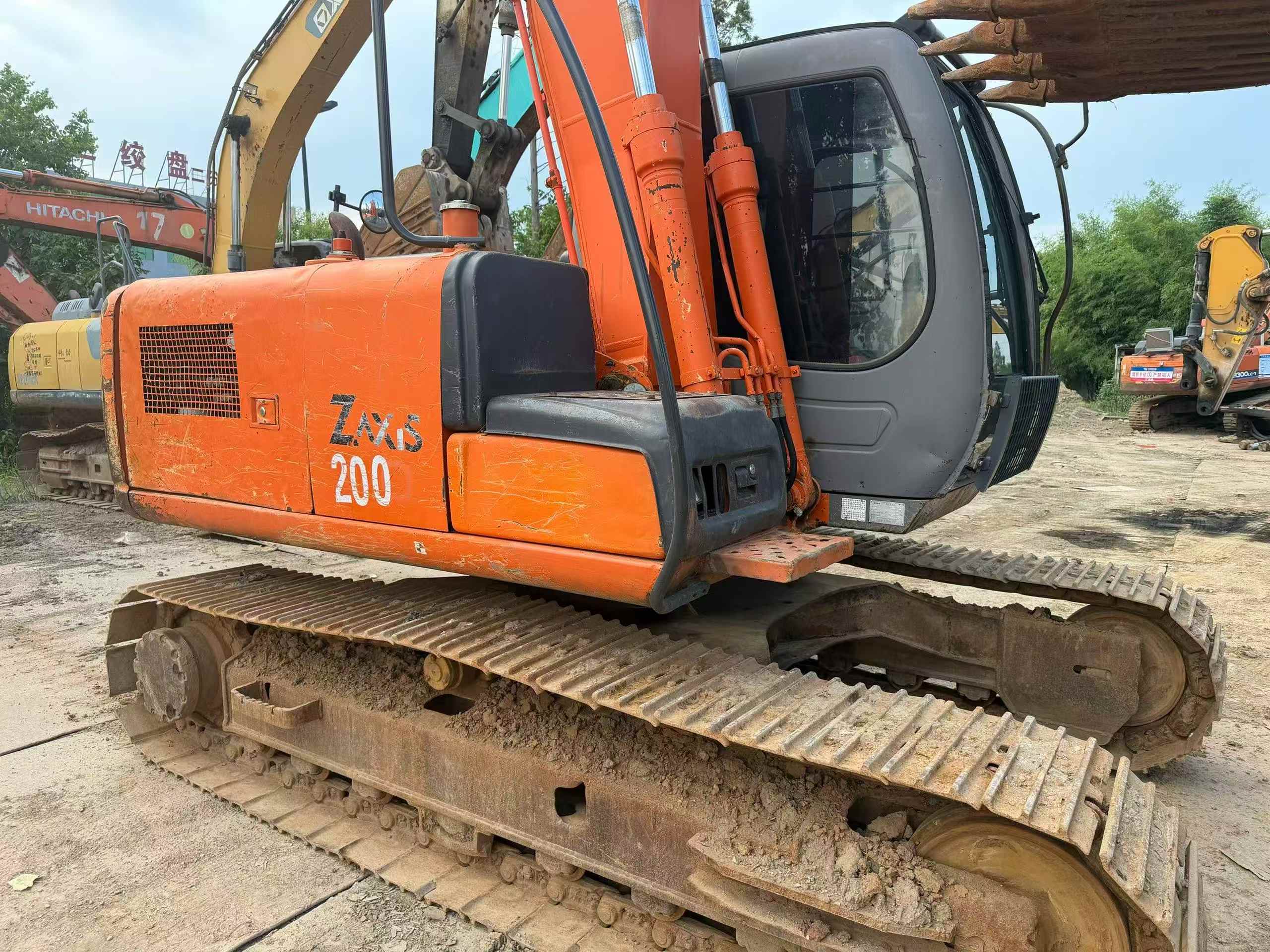 Buy Hitachi EX120-6 Used Excavator / 2